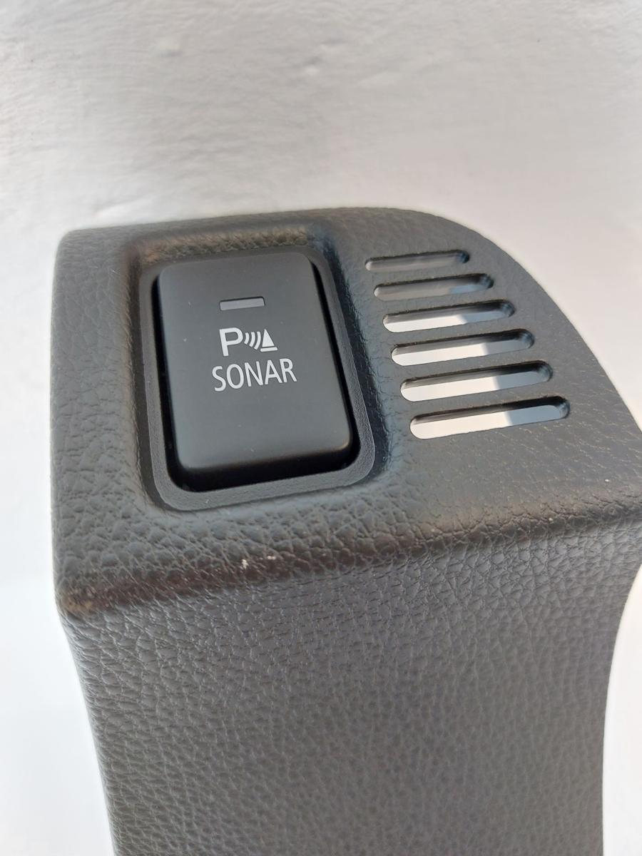 Mitsubishi Eclipse Cross GK0 ab21 Verkleidung Armaturenbrett Taster Schalter PDC