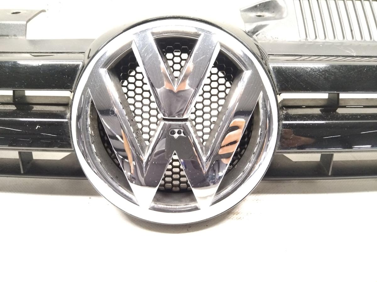 VW Golf 6 original K&uuml;hlergrill satinschwarz/schwarz mit Emblem BJ2009