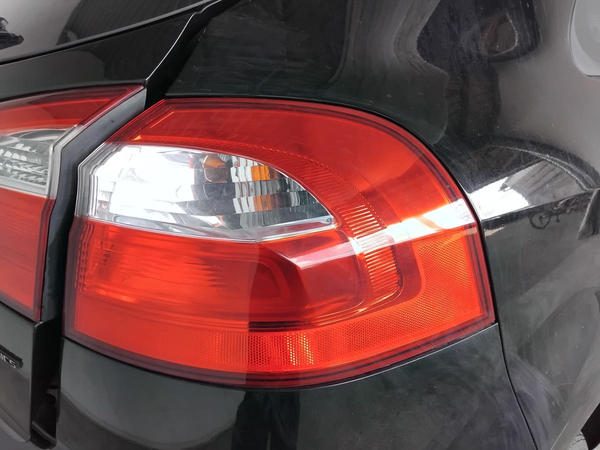 Kia Rio III UB original R&uuml;ckleuchte Heckleuchte rechts au&szlig;en BJ2012