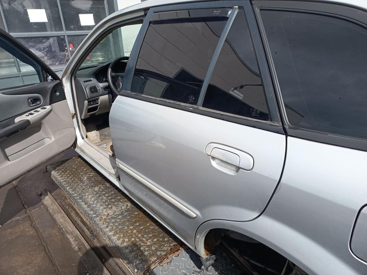 Mazda 323f VI original Tür hinten links Fond 22V Satinsilber Bj 2002