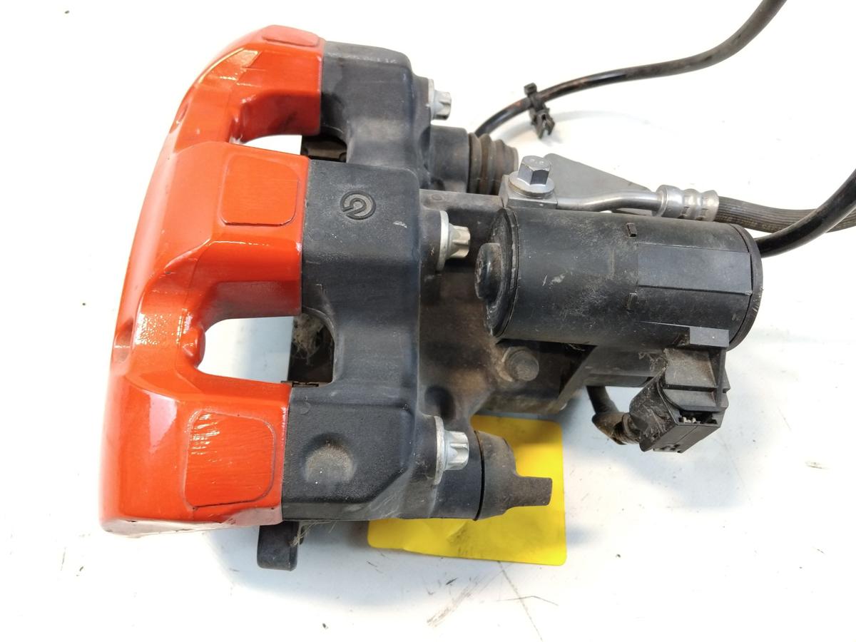 Tesla Model Y Performance original Bremssattel hinten rechts Brembo Bj.2023