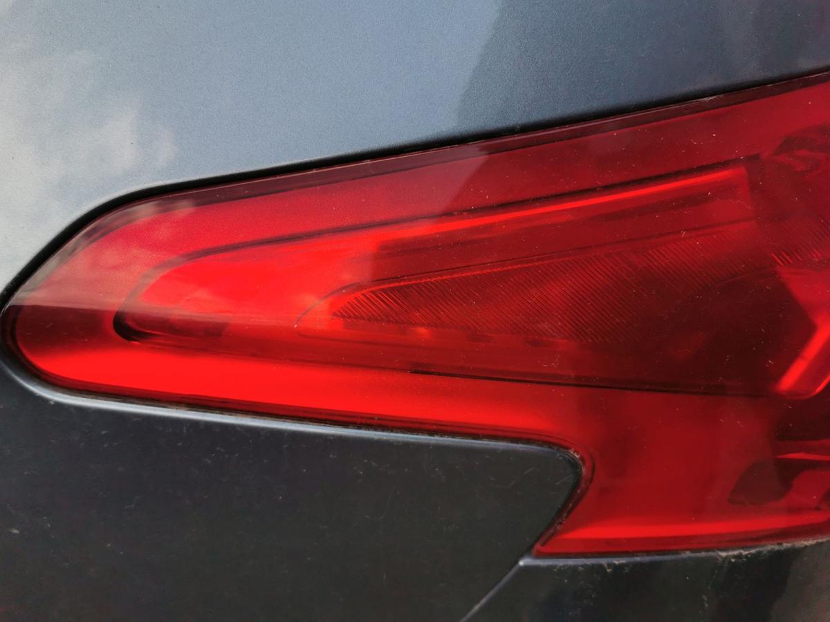 Citroen C5 R Kombi Rückleuchte Schlussleuchte Rücklicht hinten aussen links