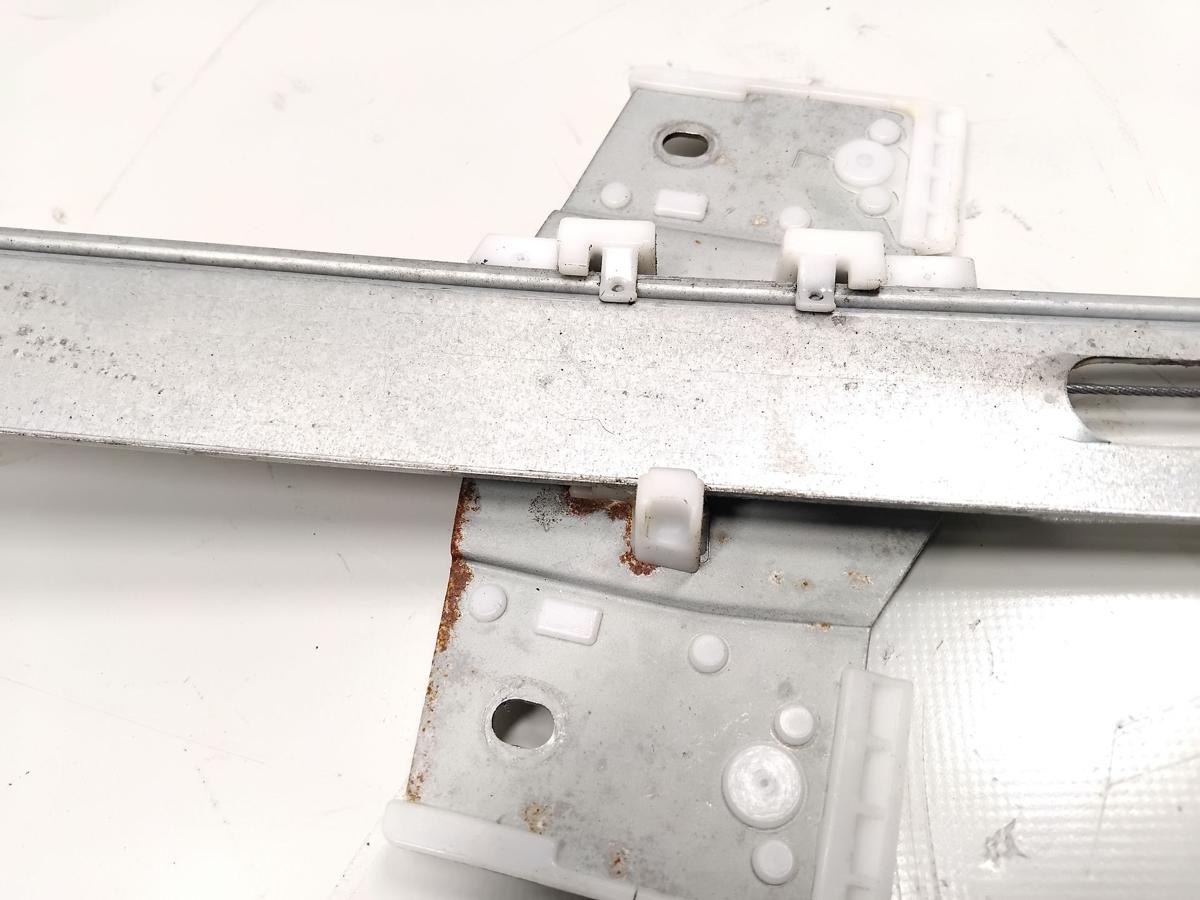 Mazda 2 DY original Fensterheber vorn links elektrisch ohne Motor BJ2003