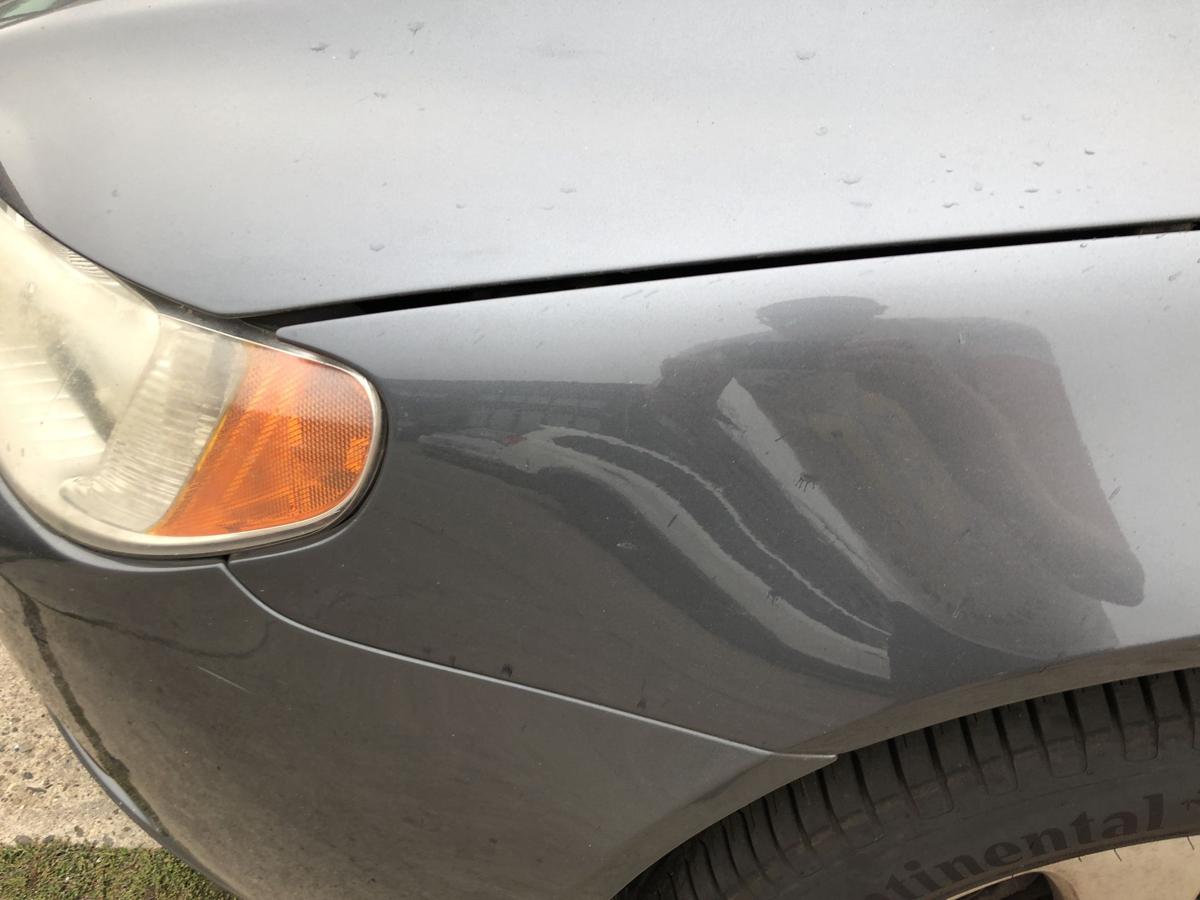 Volvo V70 Typ B Kotfl&uuml;gel vorn links Fahrerseite Seitenwand 45500 Titanium Grey