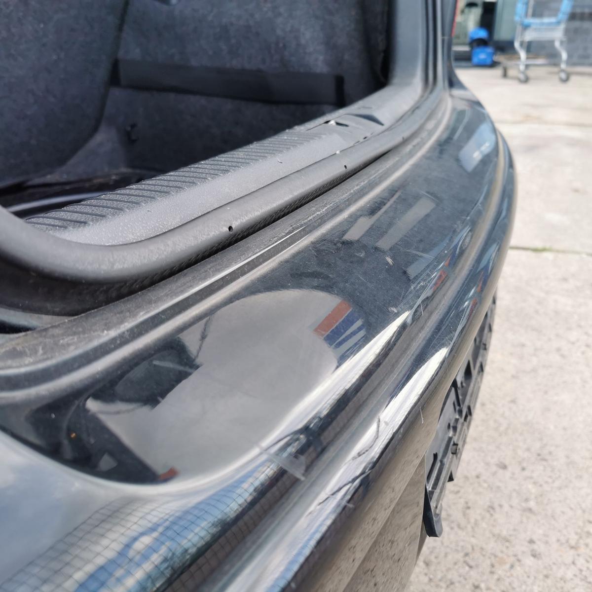 Stossfänger Stoßstange Bumper hinten L041 Brilliantschwarz VW Polo 9N1 BILDER Stossfänger Stoßstange Bumper hinten L041 Brilliantschwarz VW Polo 9N1 BILDER