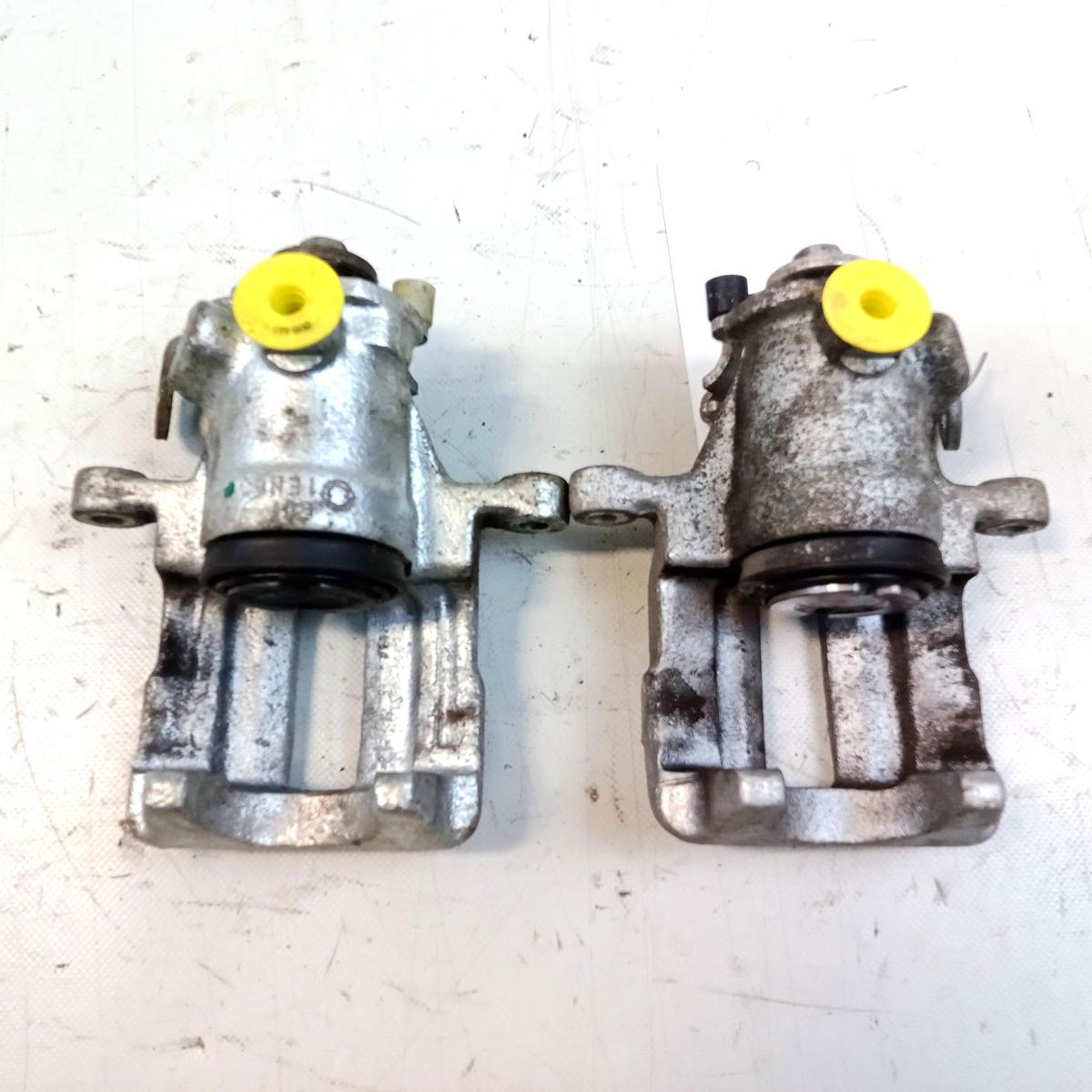 Audi 80 B4 Satz Bremss&auml;ttel Hinterachse 2.0 85kw 2WD Bj.1994