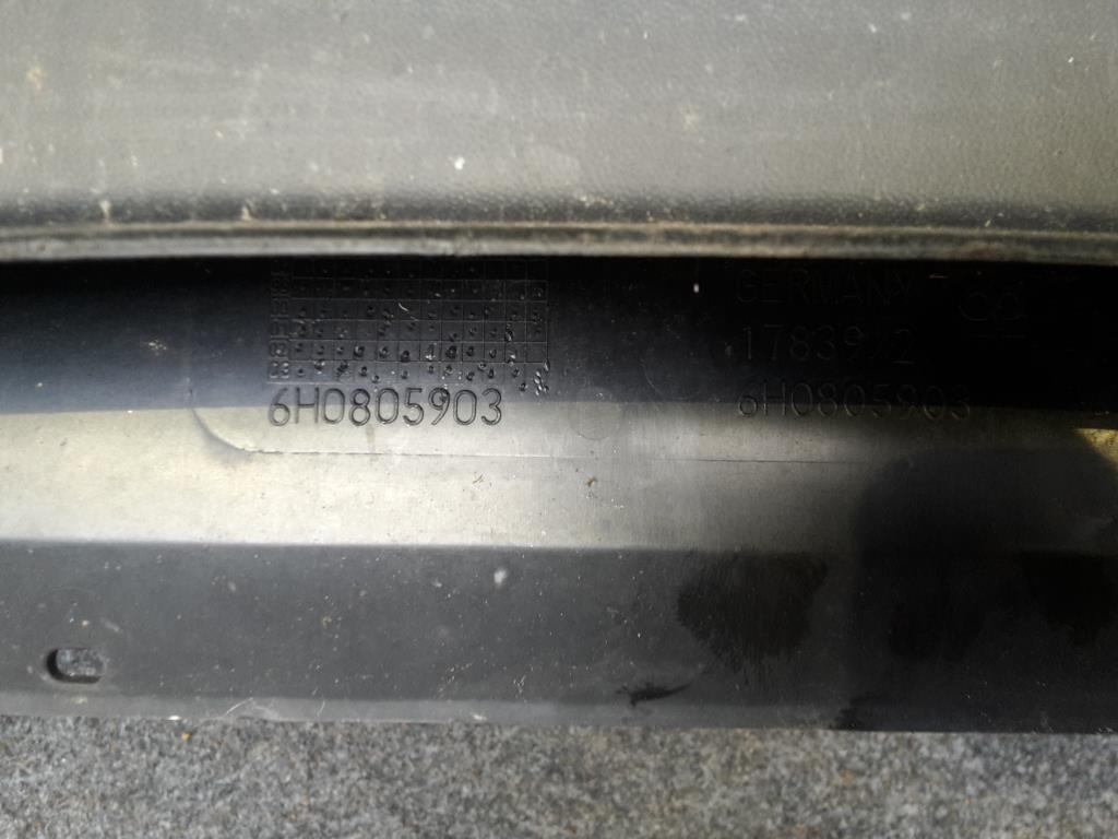 VW Lupo 6X BJ 1999 Stoßstange vorn Stoßfänger Schwarz L041