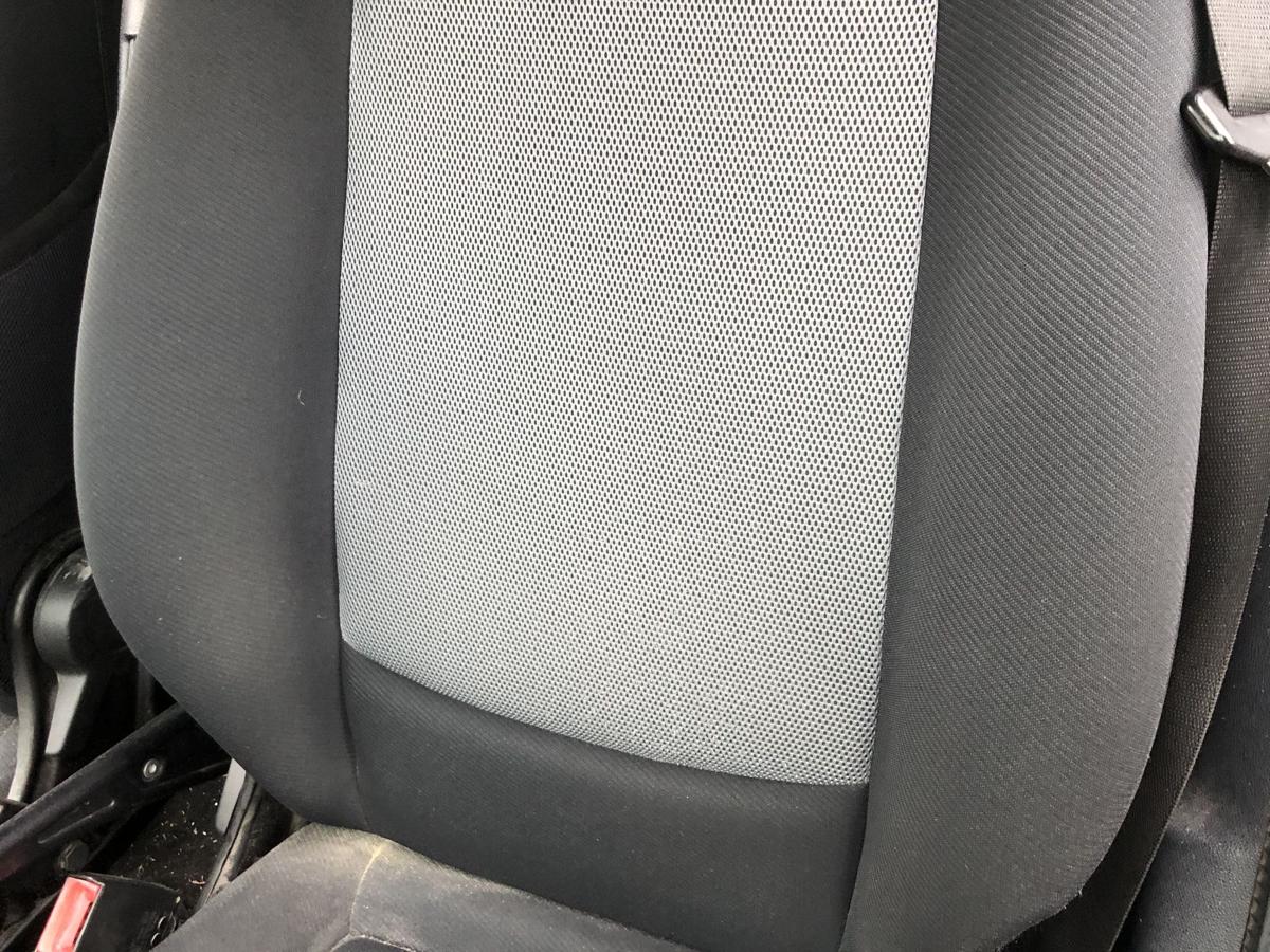 Smart 451 Mopf Sitz vorn links Fahrersitz Stoff Autositz Stoffsitz