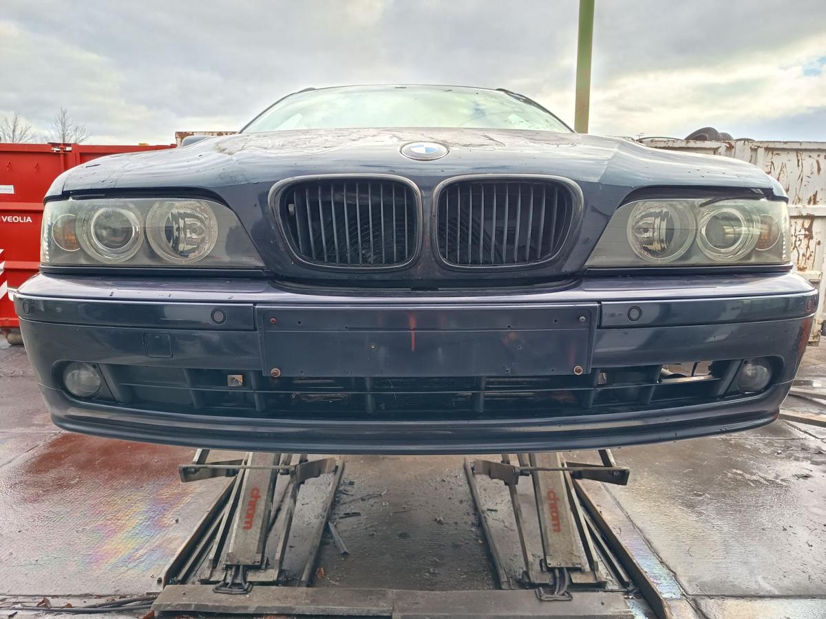 BMW E39 original Sto&szlig;stange F&auml;nger vorn Front 317/5 Orientblau Bj 2003