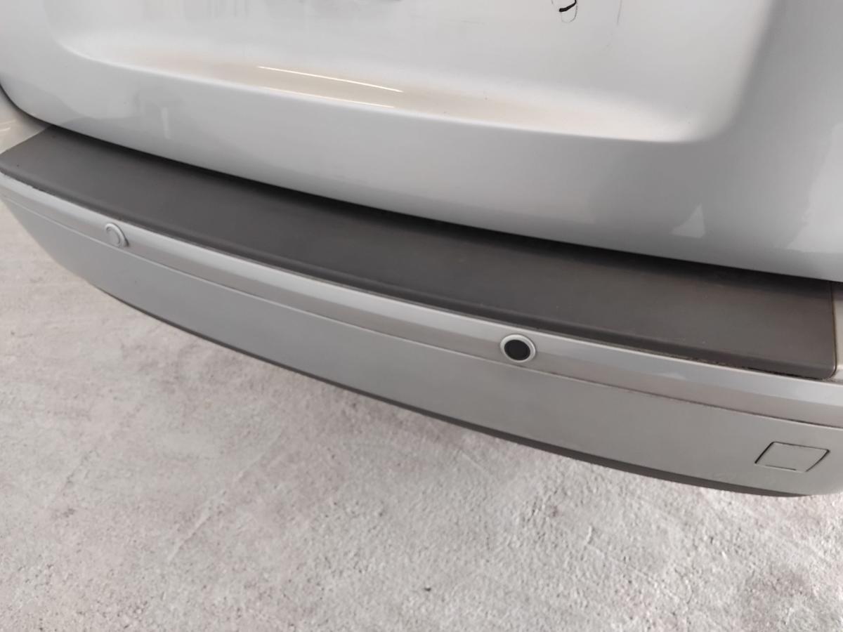 Volvo V50 II Kombi orig Sto&szlig;stange Stossf&auml;nger hinten 477 Electric Silber BJ2007