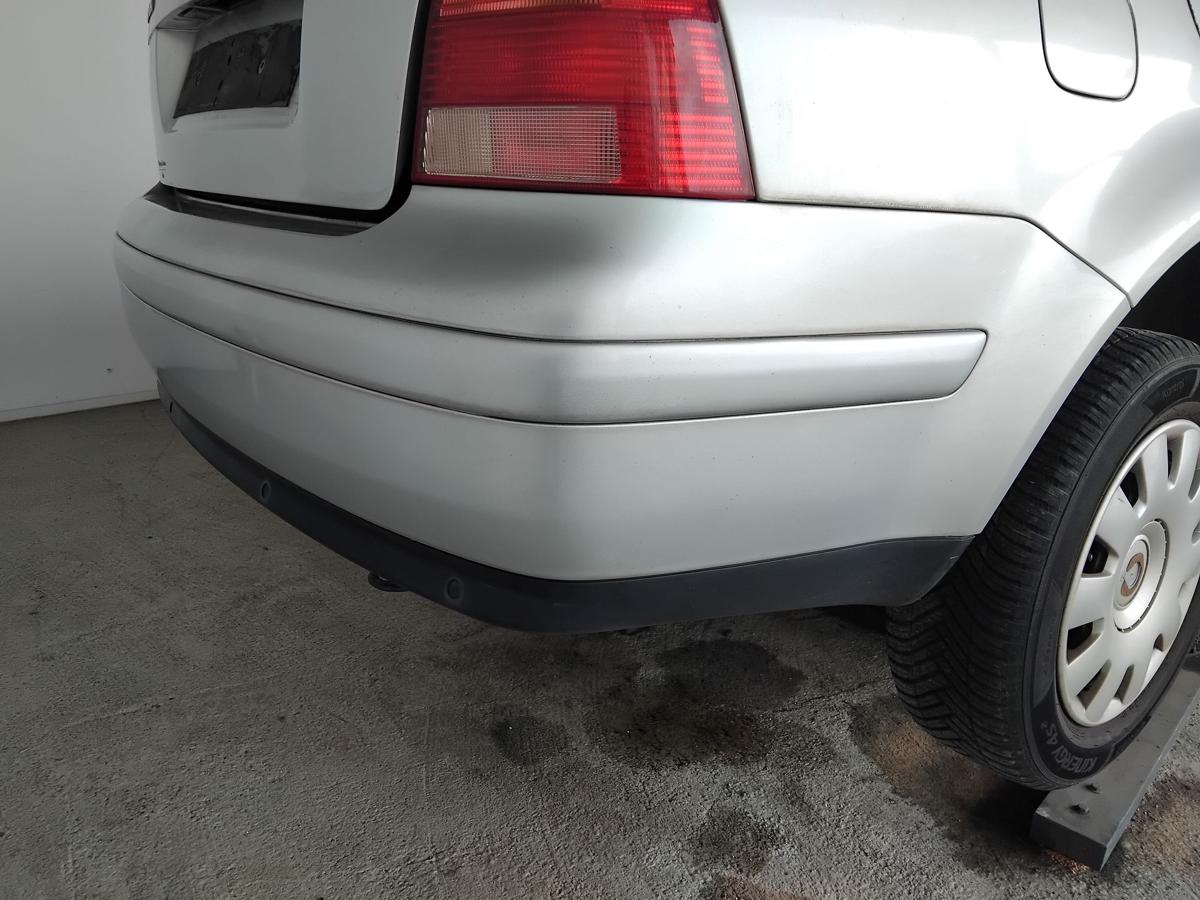 VW Bora Limousine original Sto&szlig;stange Sto&szlig;f&auml;nger hinten PDC BJ2002 LA7W reflexsilbermetallic