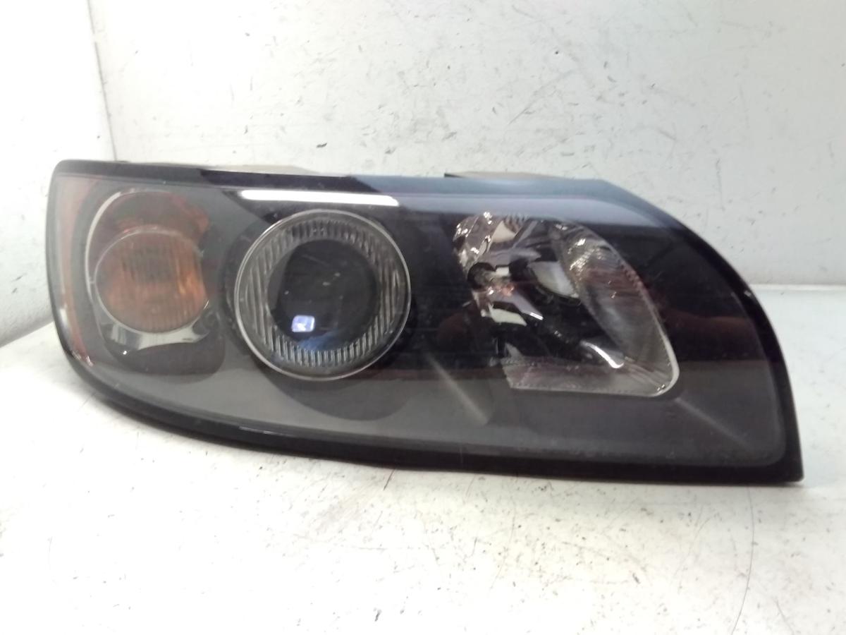 Volvo V50 S40 II orig Scheinwerfer vorn rechts Halogen mit LWR 30698874 BJ2006