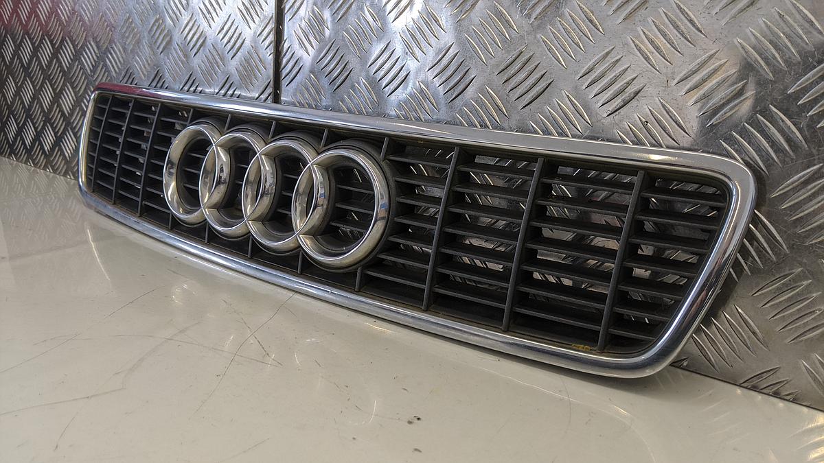 Audi S4 B5 Grill Kühlergrill Frontgrill Originalteil 8D0853651C