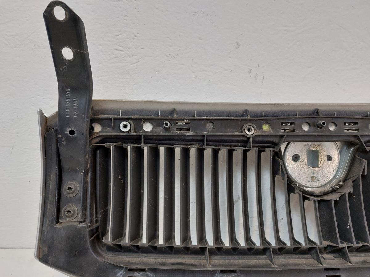 Skoda Fabia 6Y Kühlergrill Grill Frontgrill LF7T Diamantsilber metallic