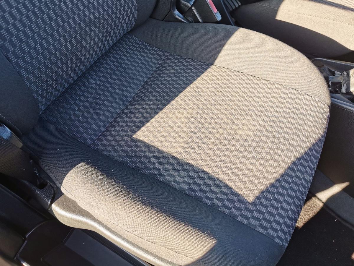 Opel Zafira A Beifahrersitz Sitz Stoff Stoffsitz vorn rechts