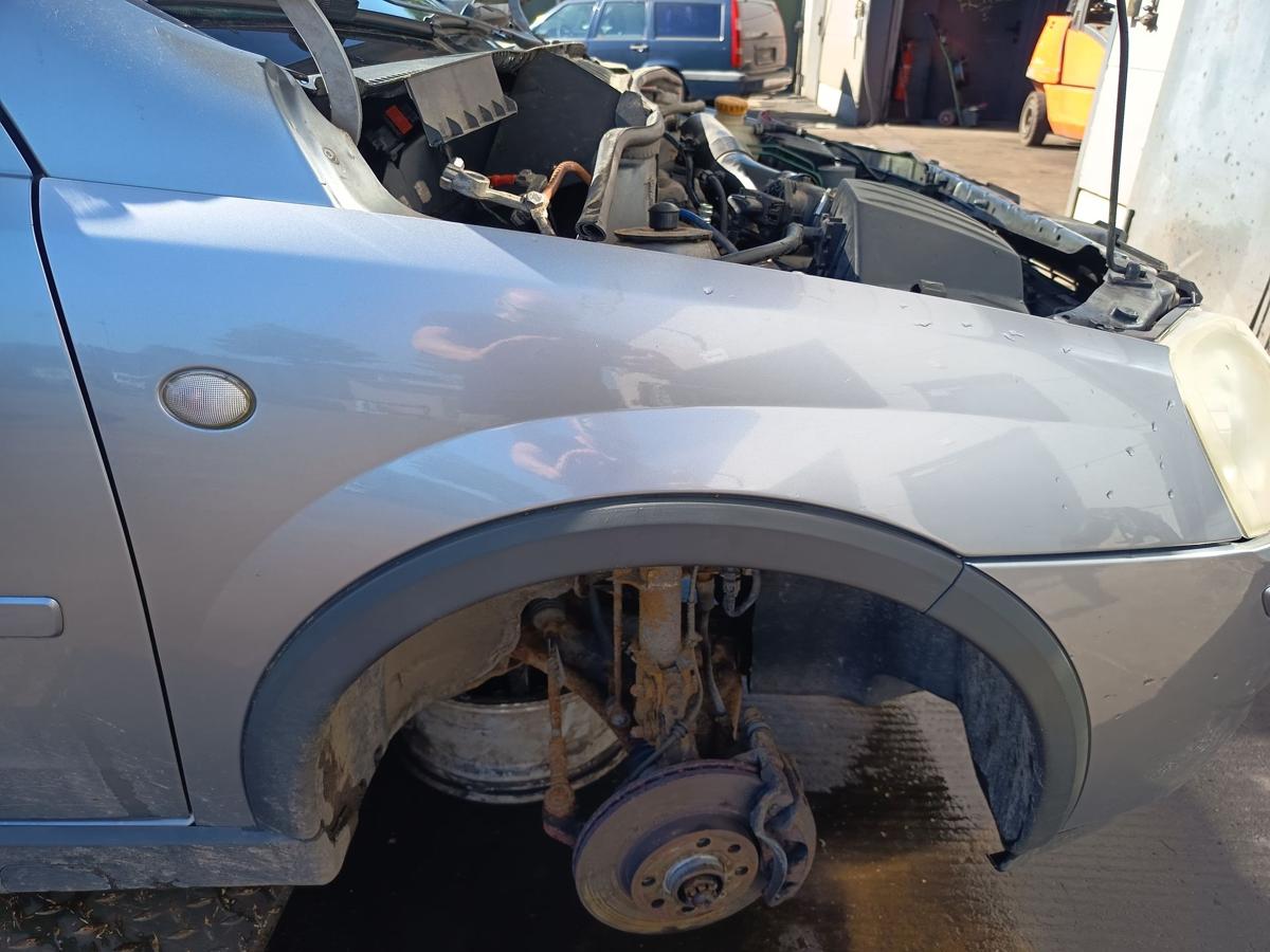 Opel Corsa C original Kotfl&uuml;gel rechts Seitenteil Z163 Lichtsilber Bj 2005