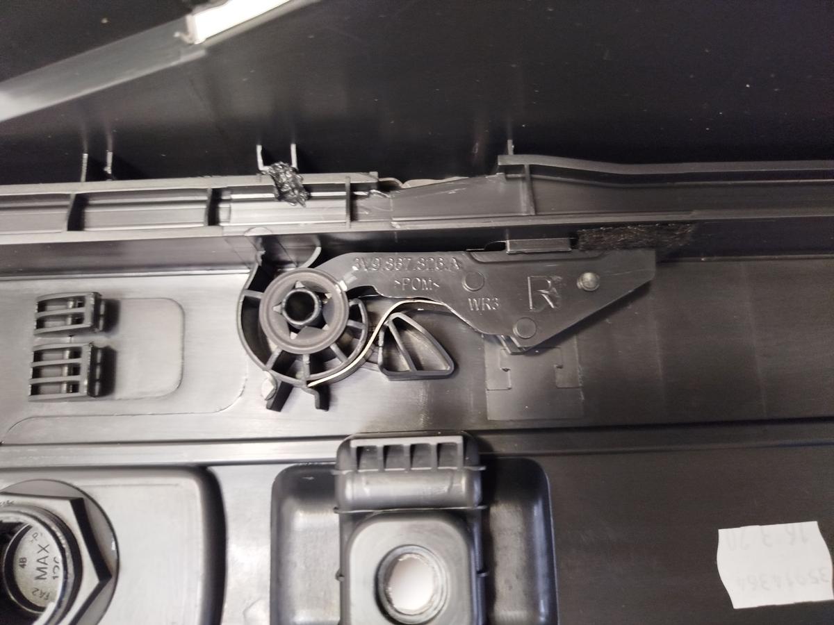 Skoda Superb Combi Verkleidung Ablage Kofferraum oben rechts