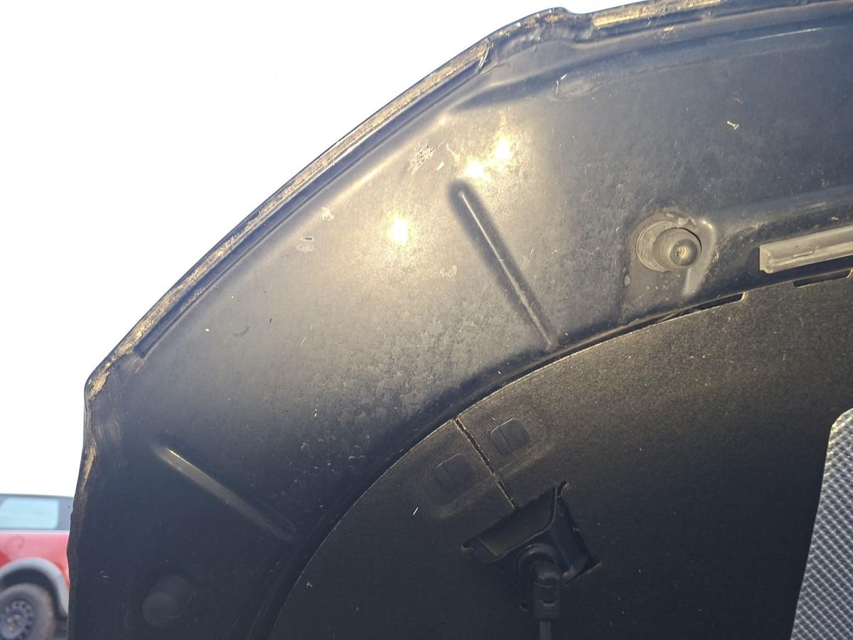 VW Passat 3C Variant Motorhaube 041 brillantschwarz Bj 2006