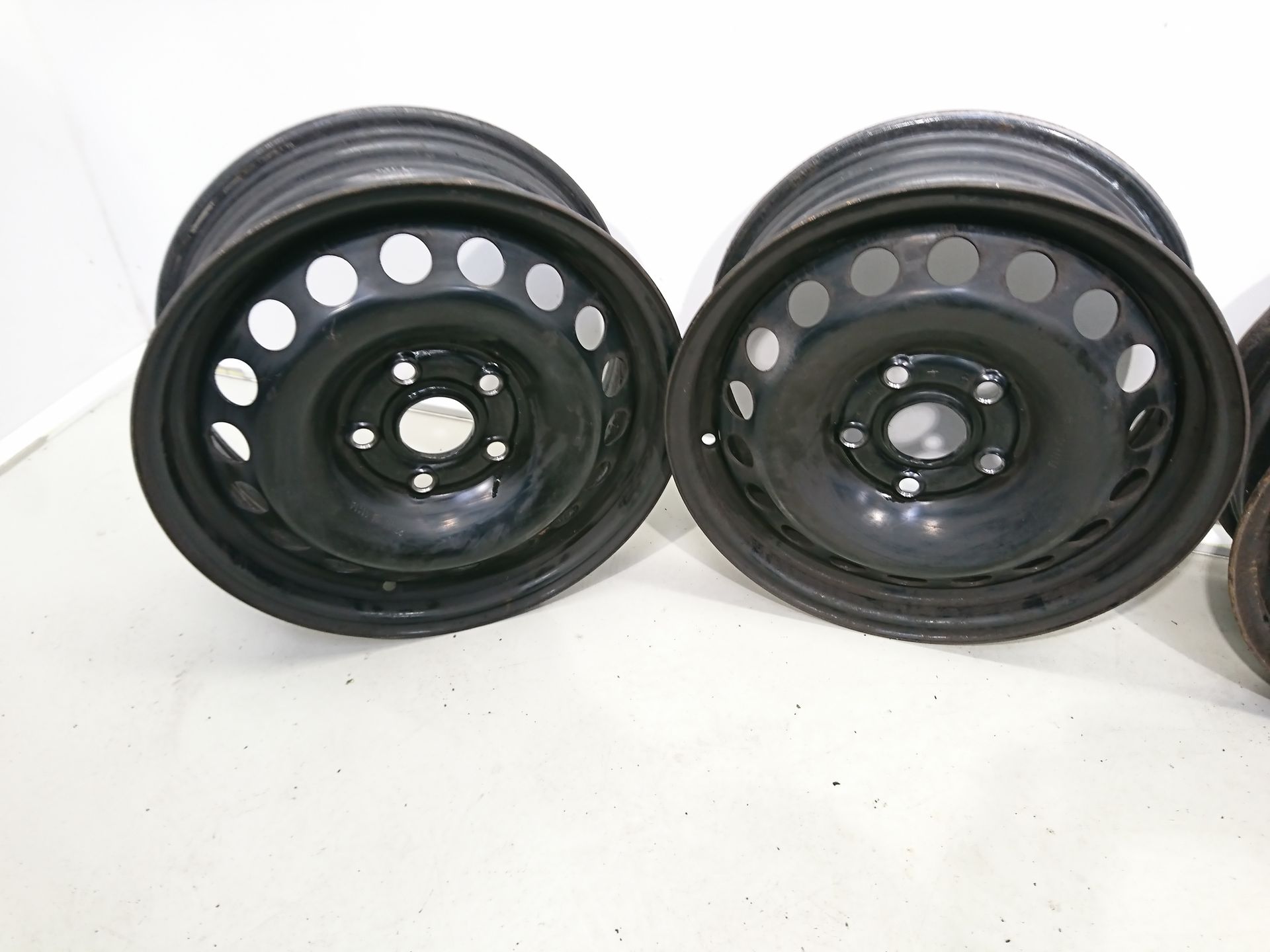 VW Golf V orig Satz Stahlfelgen 6x15ET47 5x112 Bj 2004