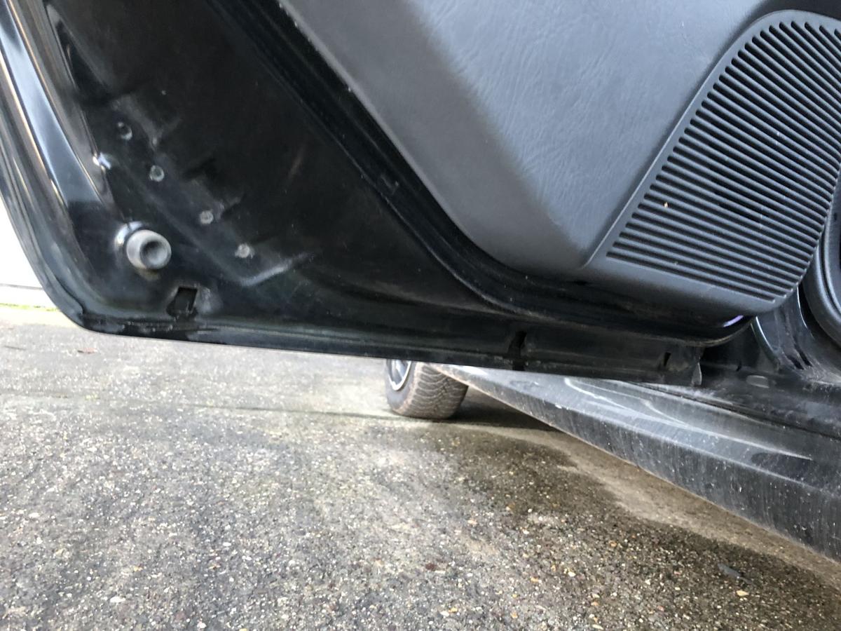 Daihatsu YRV M2 T&uuml;r hinten links Rohbau Fondt&uuml;r N05 schwarz