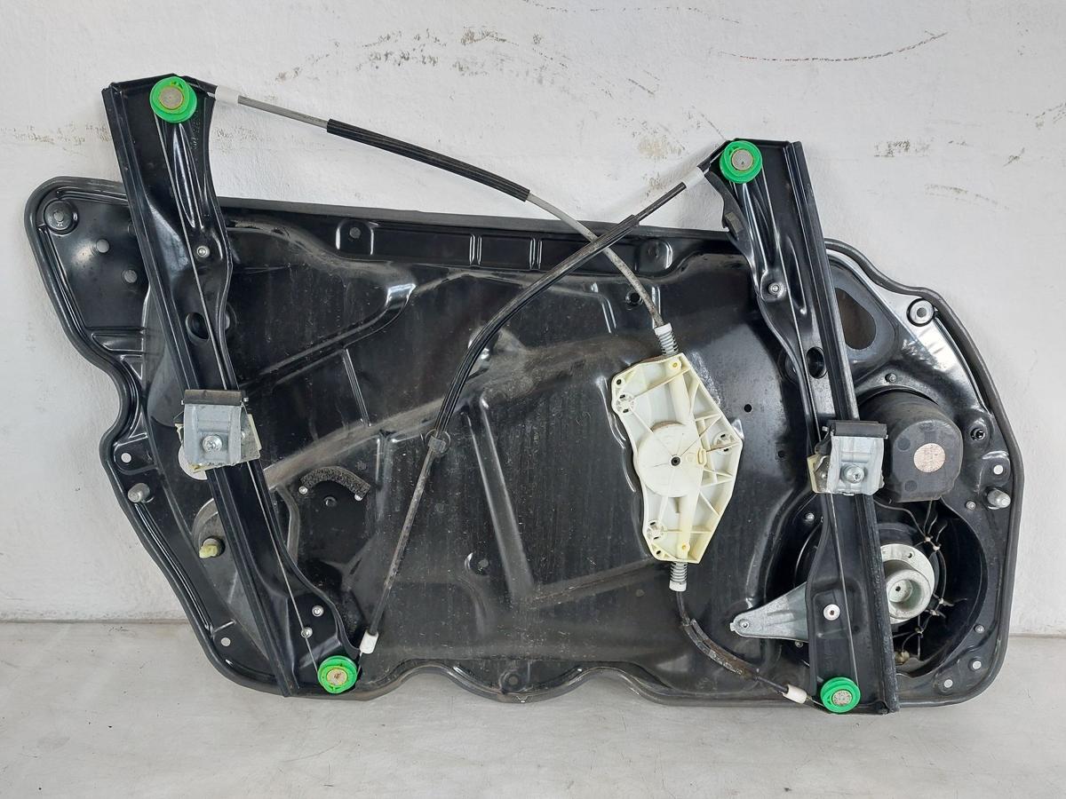 VW Passat 3C B7 Variant Fensterheber vorn rechts Motor Mechanik Grundplatte