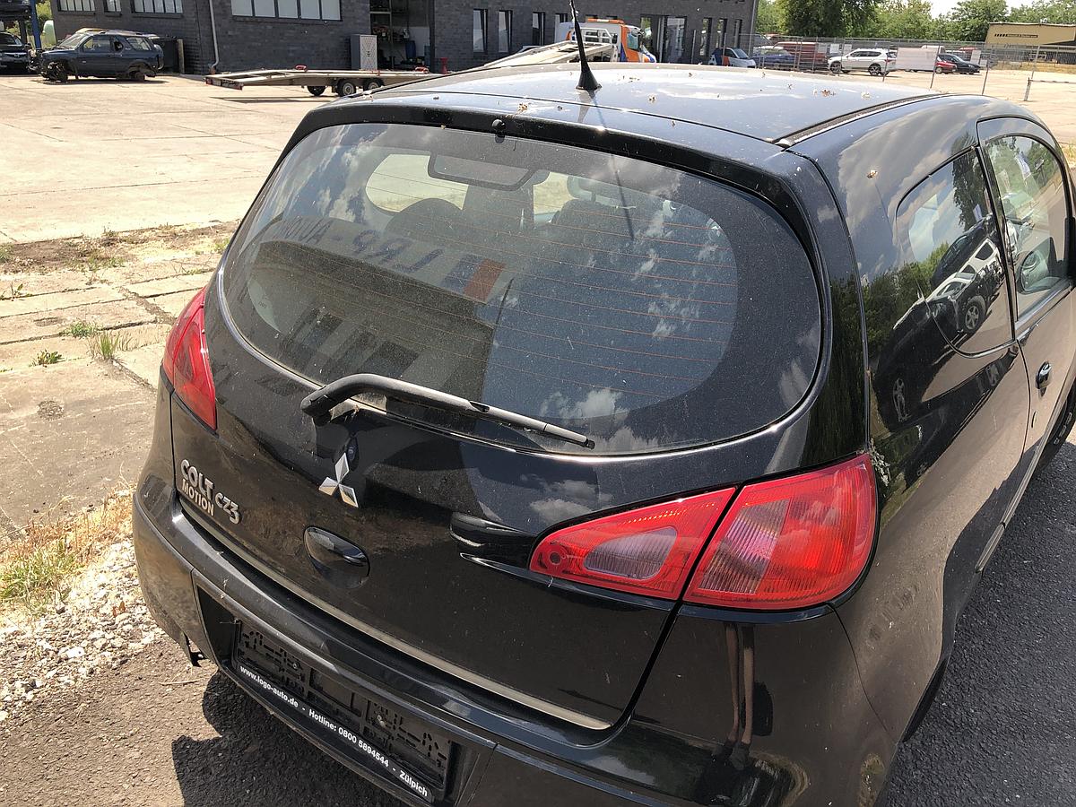 Mitsubishi Colt Z30 CZ3 Heckklappe mit Scheibe 3 türer X19 schwarz