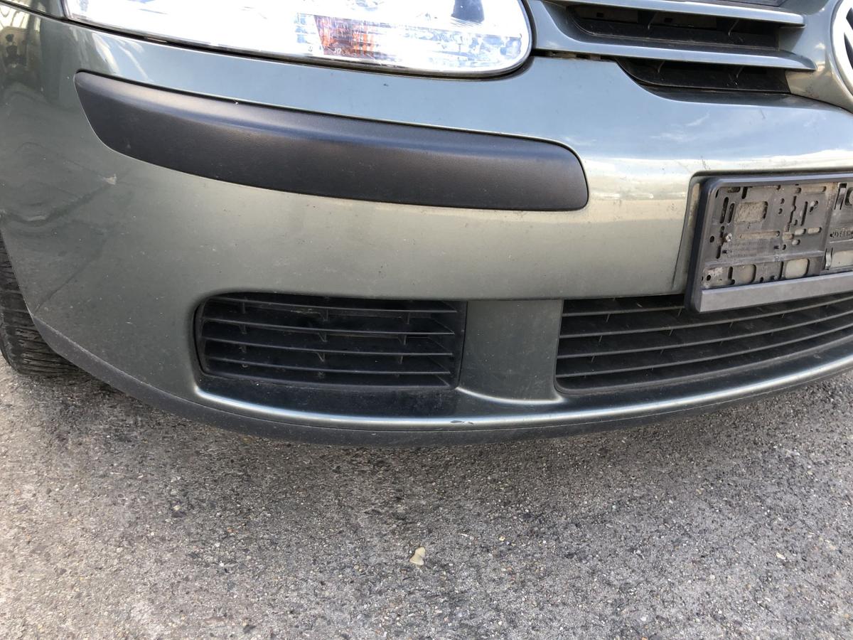 VW Golf 5 V 1K Sto&szlig;f&auml;nger vorn Frontsch&uuml;rze Frontsto&szlig;stange LA6Q Sagegreen