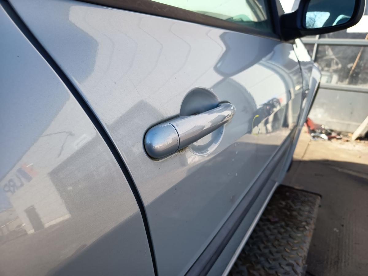 Renault Megane II original T&uuml;r vorn rechts Beifahrer NV632 Gris Boreal Bj 2004