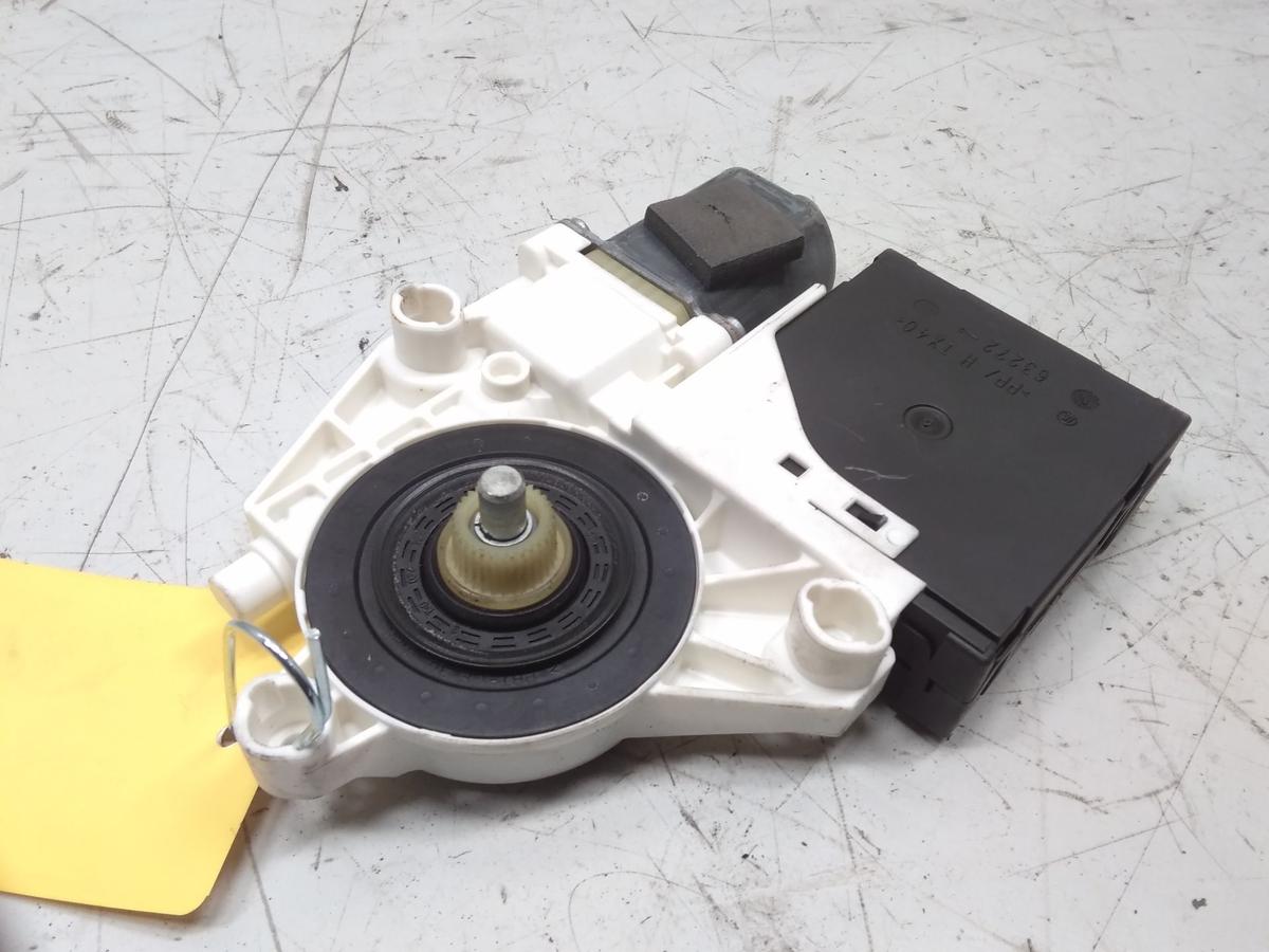 Audi A3 8P original Fensterhebermotor vorn links mit Türsteuergerät Bj.2010