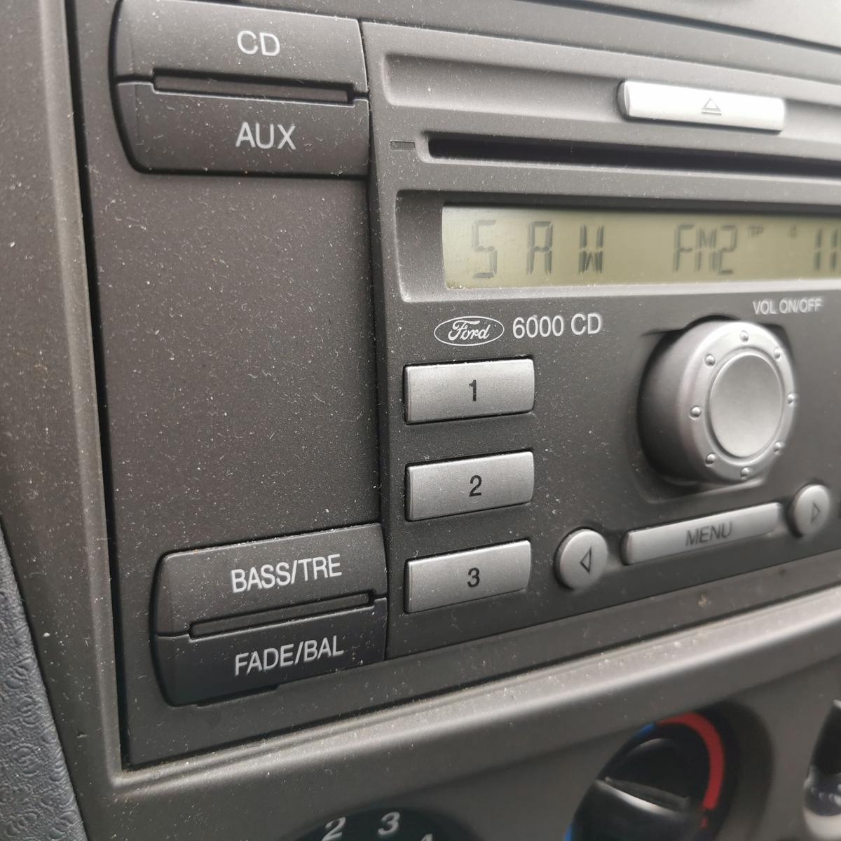 Ford Fusion JU2 Autoradio Radio CD Radio Ford 6000CD Code fehlt mit Test TEXT