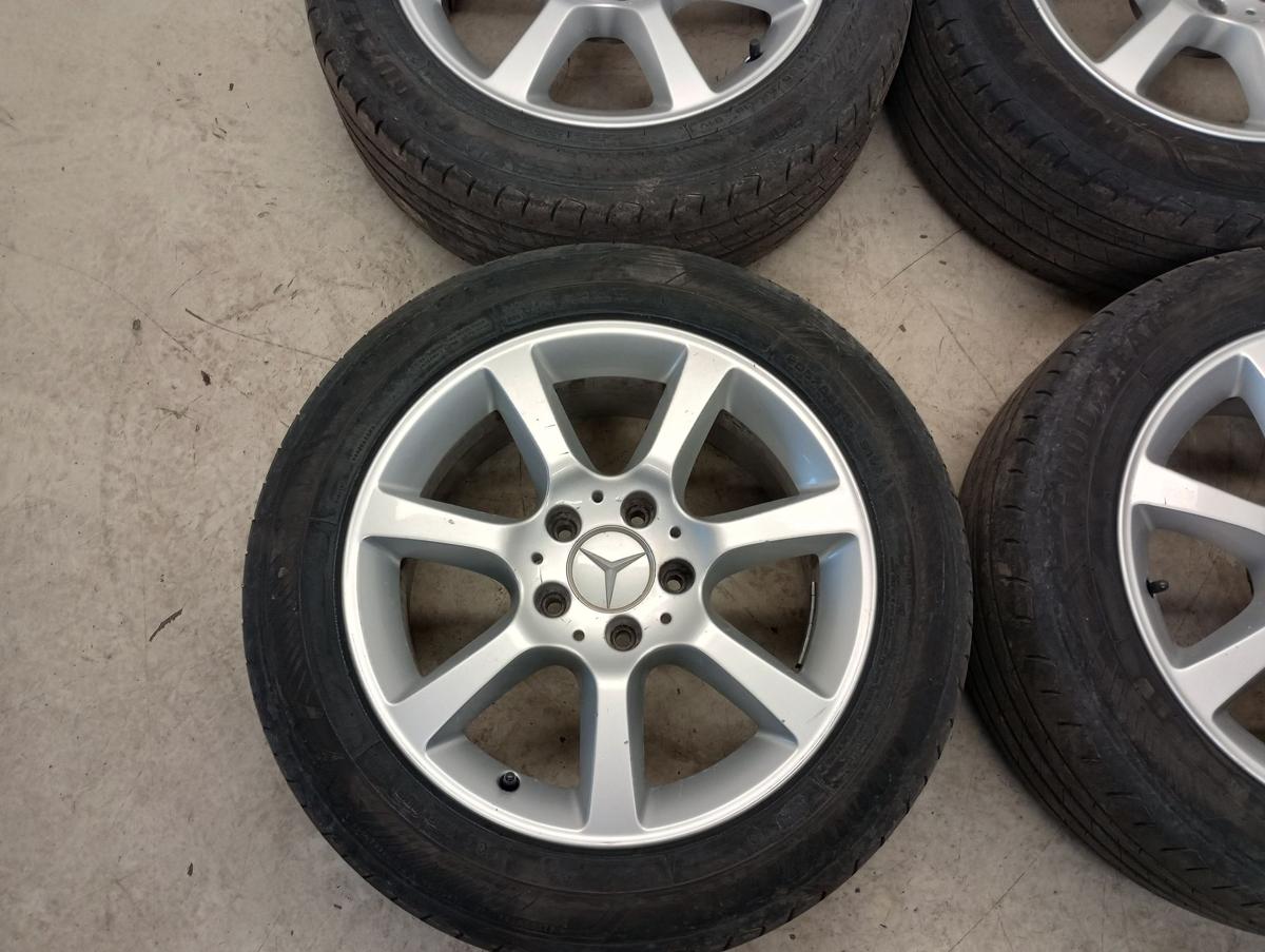 Mercedes C-Klasse W203 Satz orig Alufelgen 7x16 ET 31 A2034013002 mit Reifen