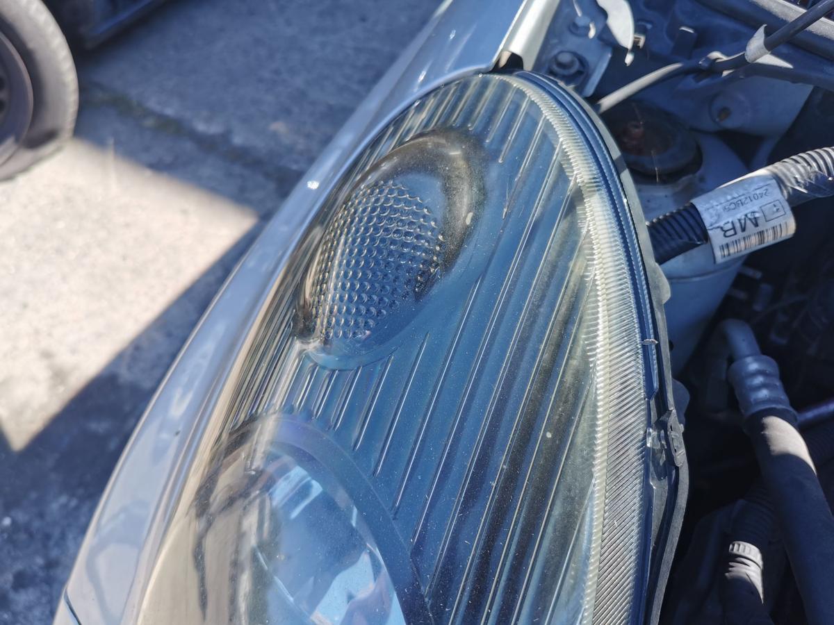 Nissan Micra K12 Scheinwerfer Hauptscheinwerfer Frontscheinwerfer vorn rechts