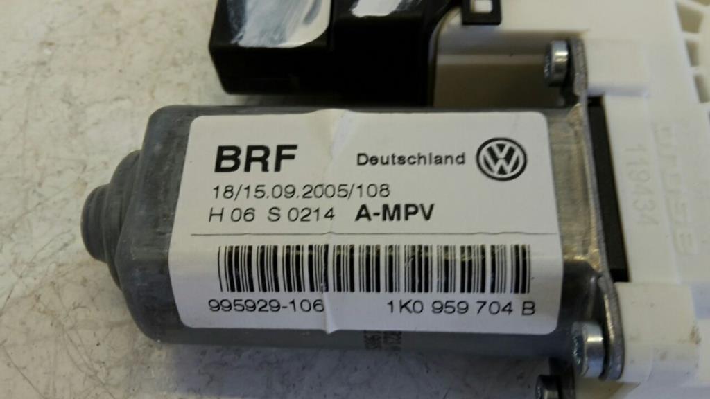 VW Touran 1T Bj.05 original Fensterhebermotor hinten rechts 1K0959704B