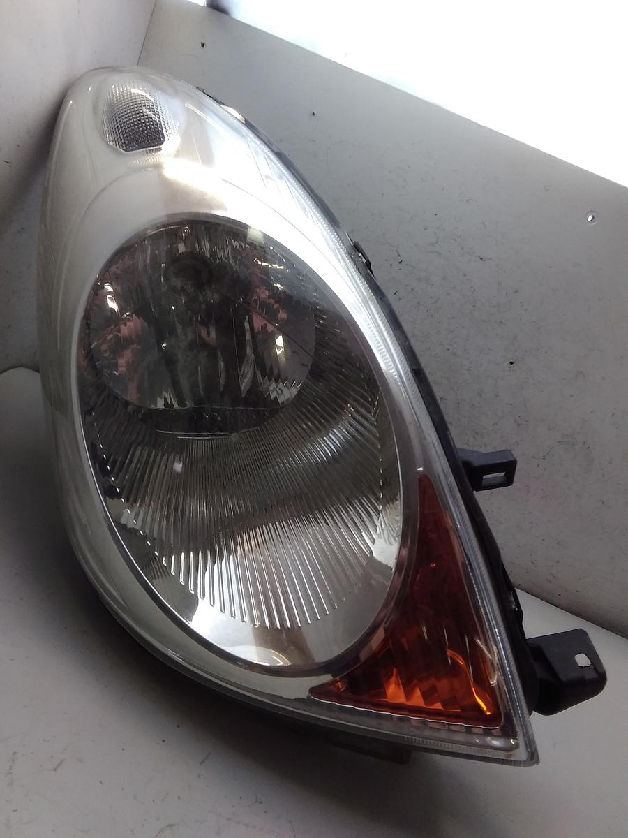 Nissan Note Bj.2005 original Scheinwerfer vorn rechts Halogen