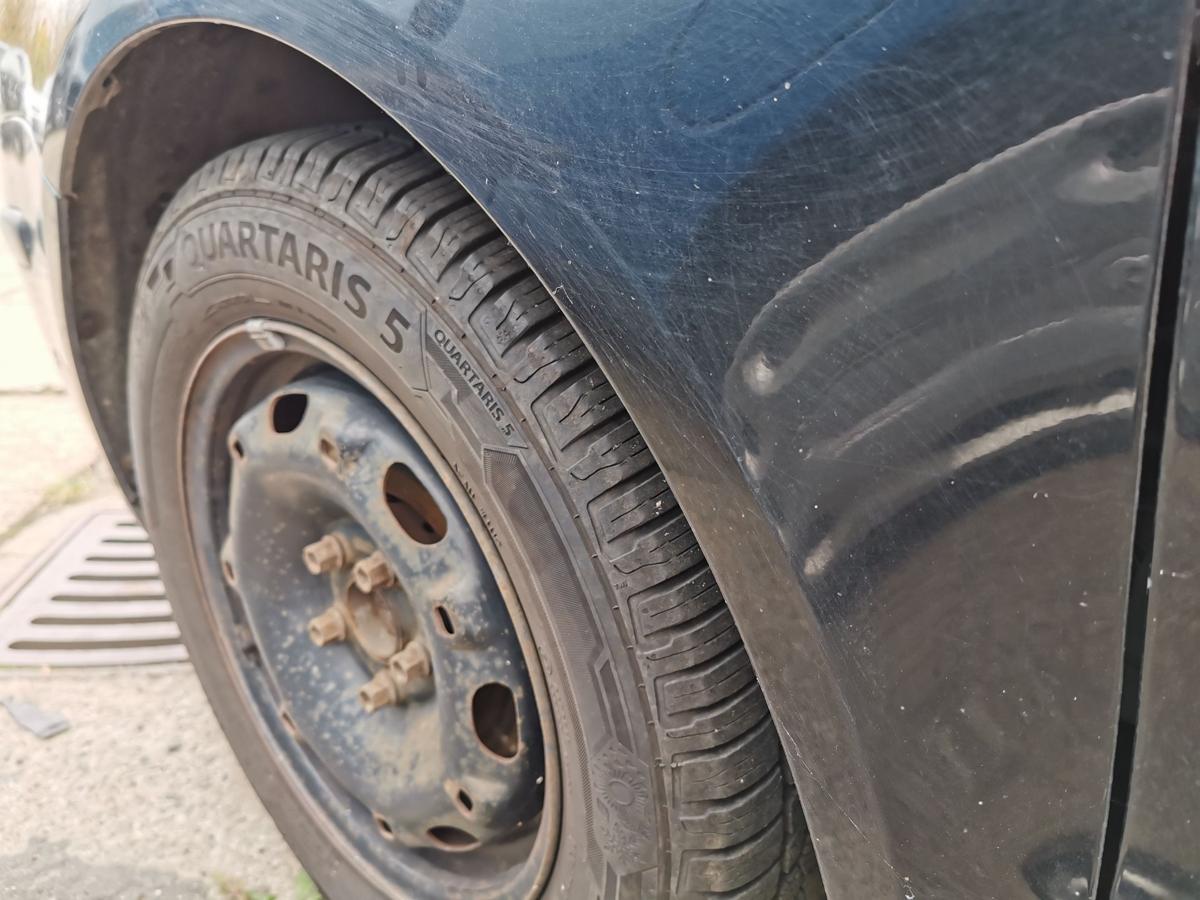 VW Polo 9N1 Kotflügel Fender Seitenwand vorn links L041 Brillantschwarz bis 2005