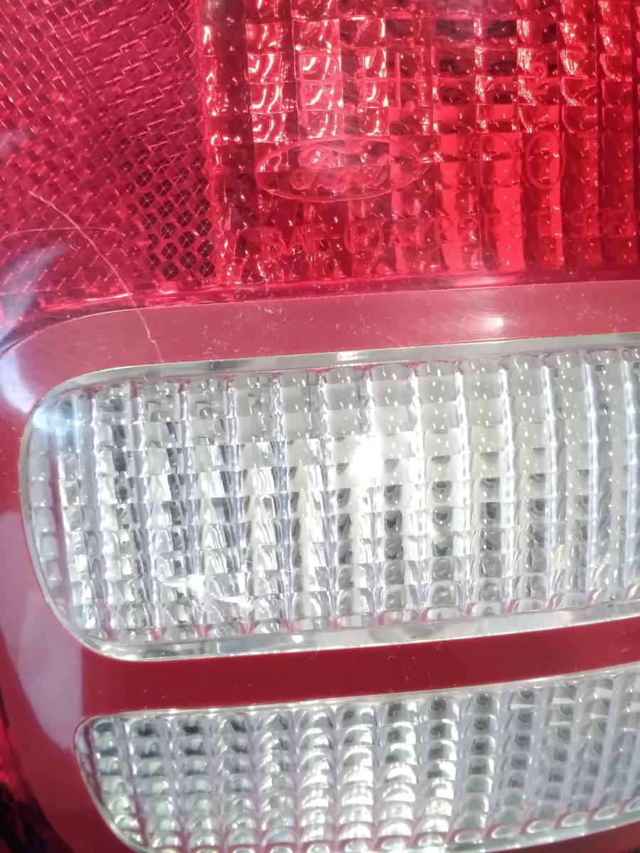 Ford Explorer 2 original Rückleuchte Heckleuchte rechts EU-Modell BJ1999