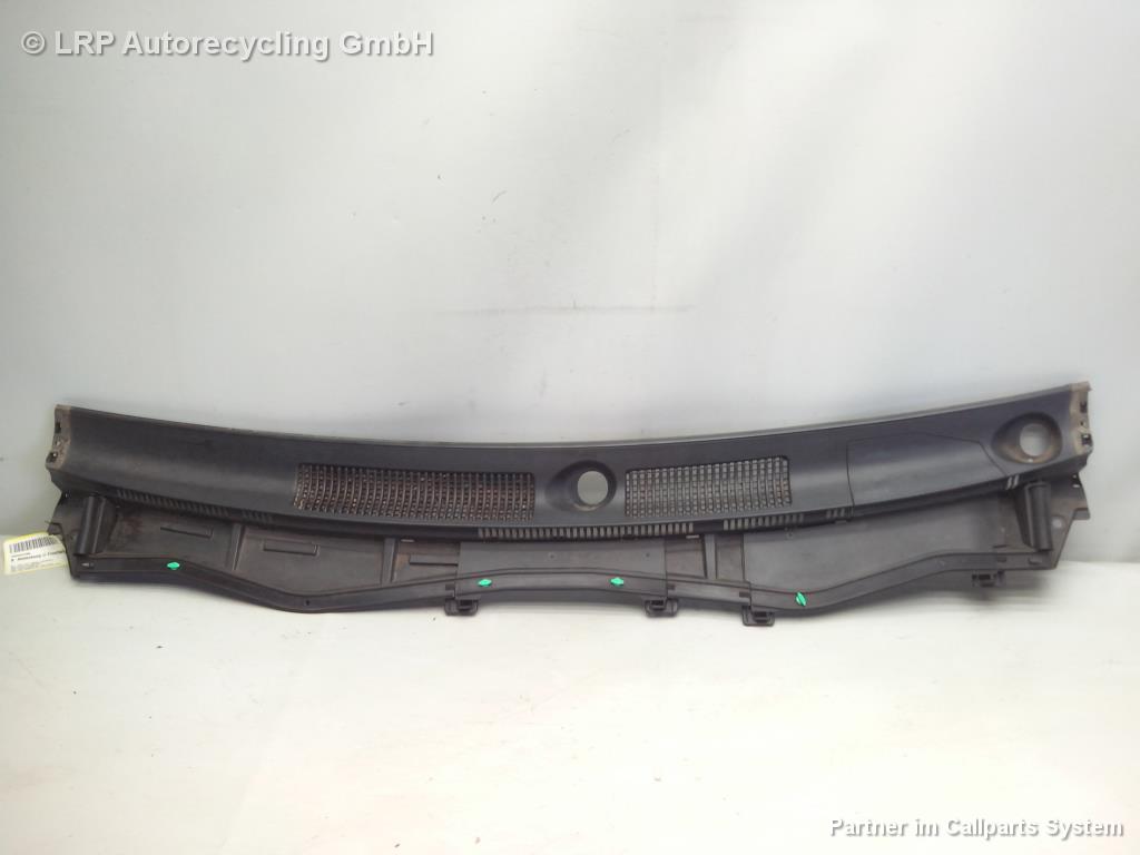 Toyota IQ Bj.2011 original Plastikabdeckung Windlauf Wasserkasten 55708-74010