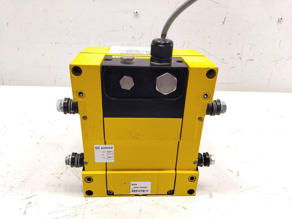 Sick S30A-7011BA Sicherheitslaserscanner Sensor 1023890 mit Gebrauchsspuren