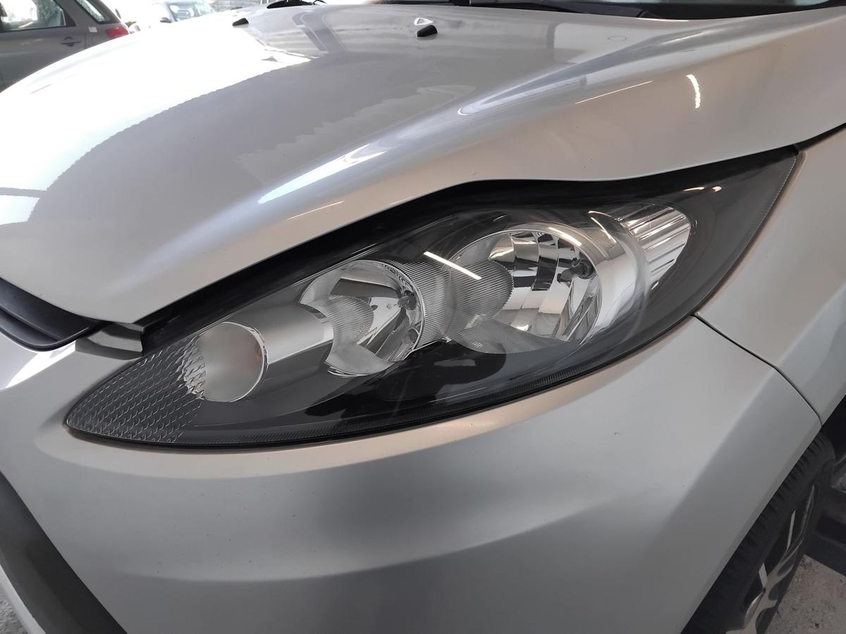 Ford Fiesta JA8 original Scheinwerfer links schwarz Halogen mit LWR BJ2009