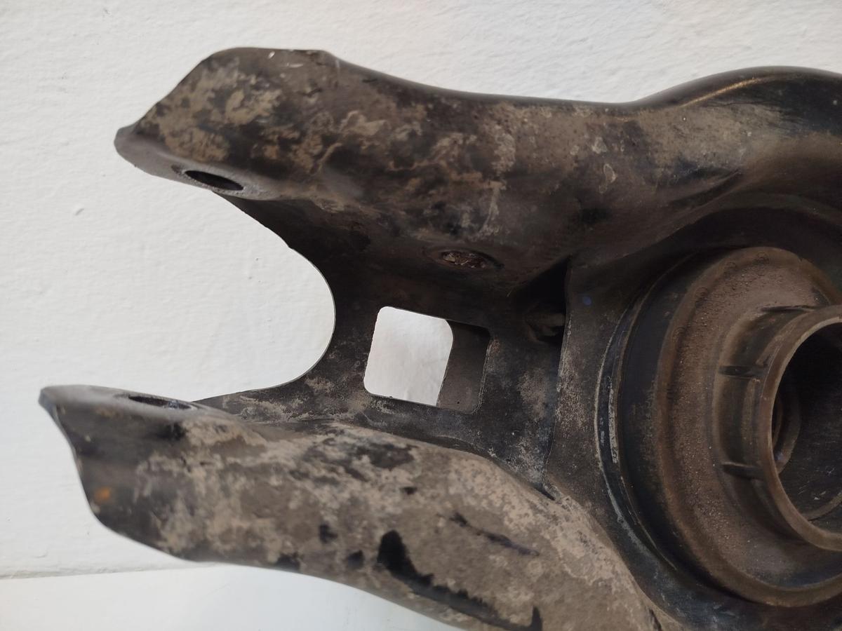 NIO EL6 Elektro SUV Querlenker hinten links unten Achslenker Hinterachse