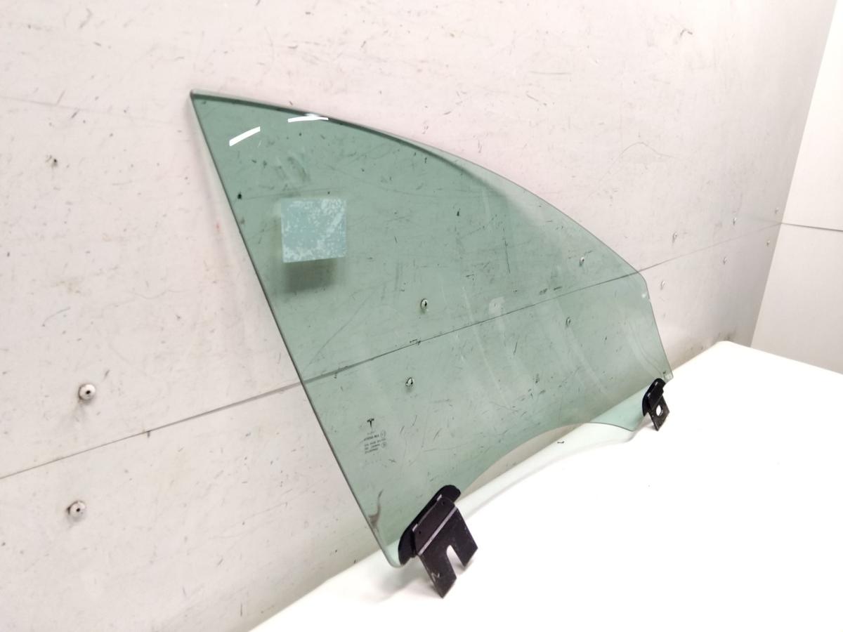 Tesla Model S P85D original T&uuml;rscheibe vorn links gr&uuml;ncolor BJ2014