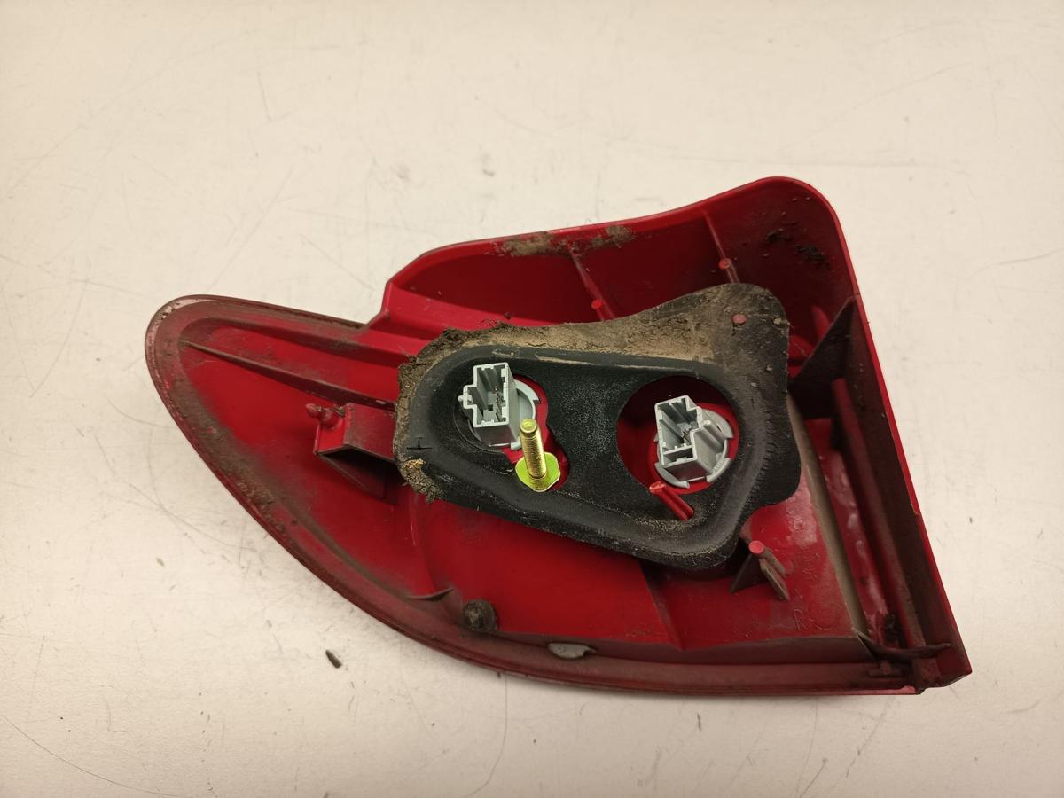 Mazda 2 DY original R&uuml;ckleuchte rechts aussen vor Facelift Baujahr 2004