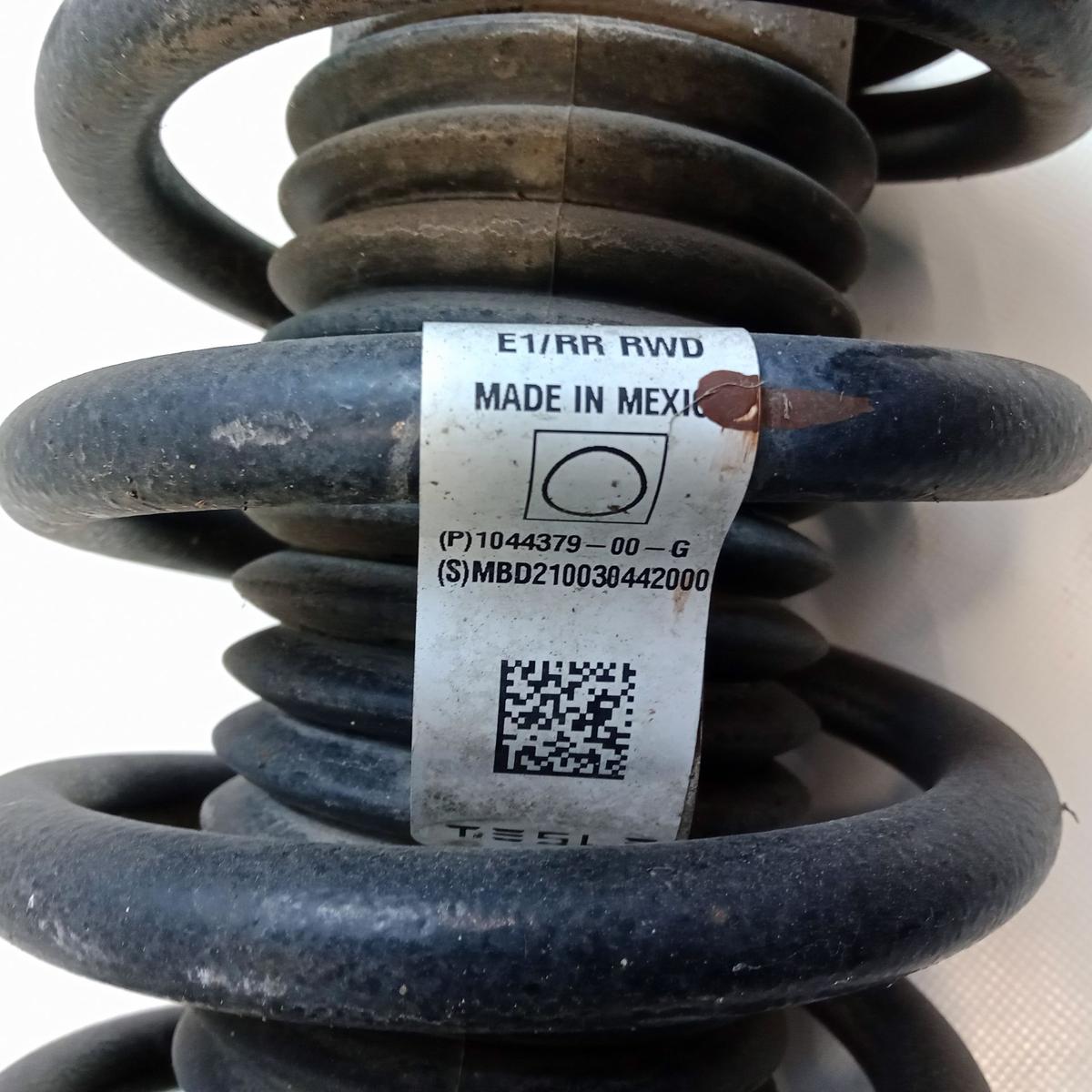 Tesla Model 3 RWD original Federbein Vorderachse links 1044364-00-G Bj.2021