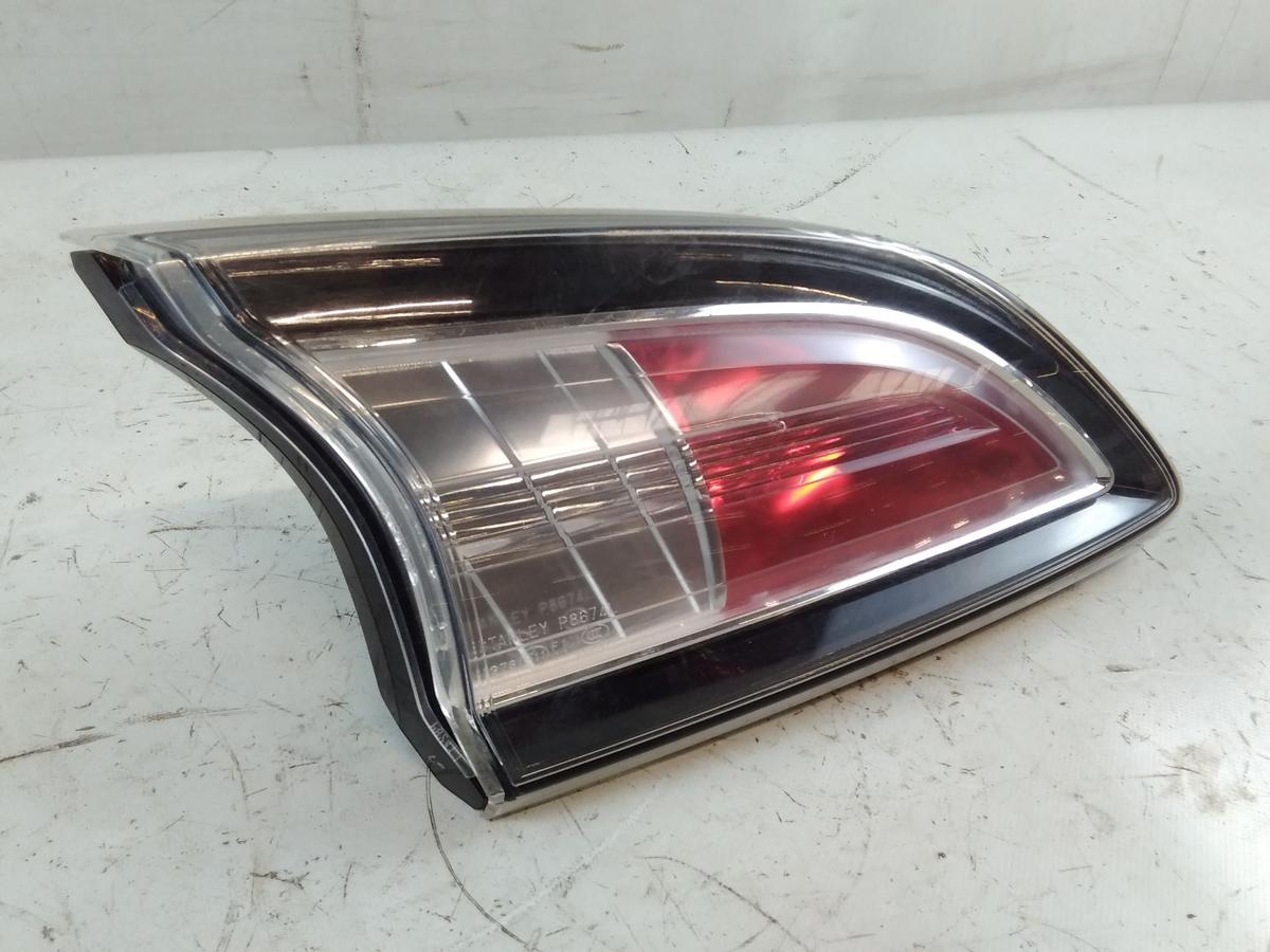 Mazda 3 BL original Rückleuchte Nebelschlußleuchte innen links 5 Türer BJ2009