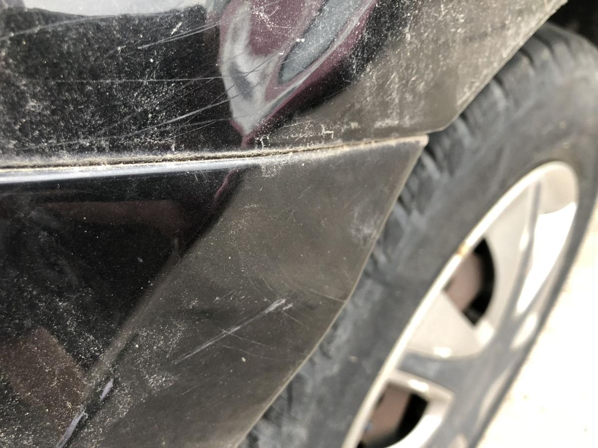 Nissan Note E11 Sto&szlig;f&auml;nger hinten Hecksch&uuml;rze Sto&szlig;stange Heck schwarz