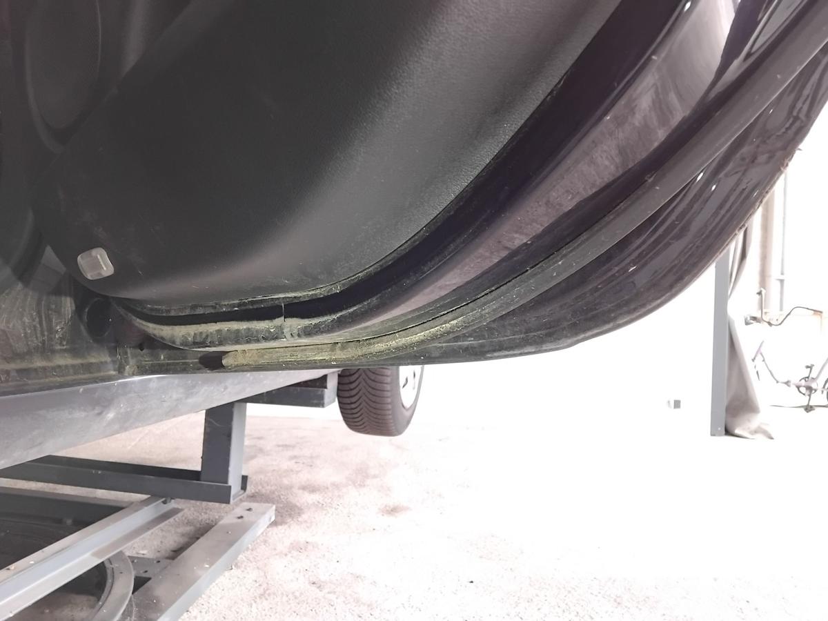 Renault Megane 3 T&uuml;r hinten rechts NV472 Bleu Crepuscule 5t&uuml;rig Flie&szlig;heck BJ2009