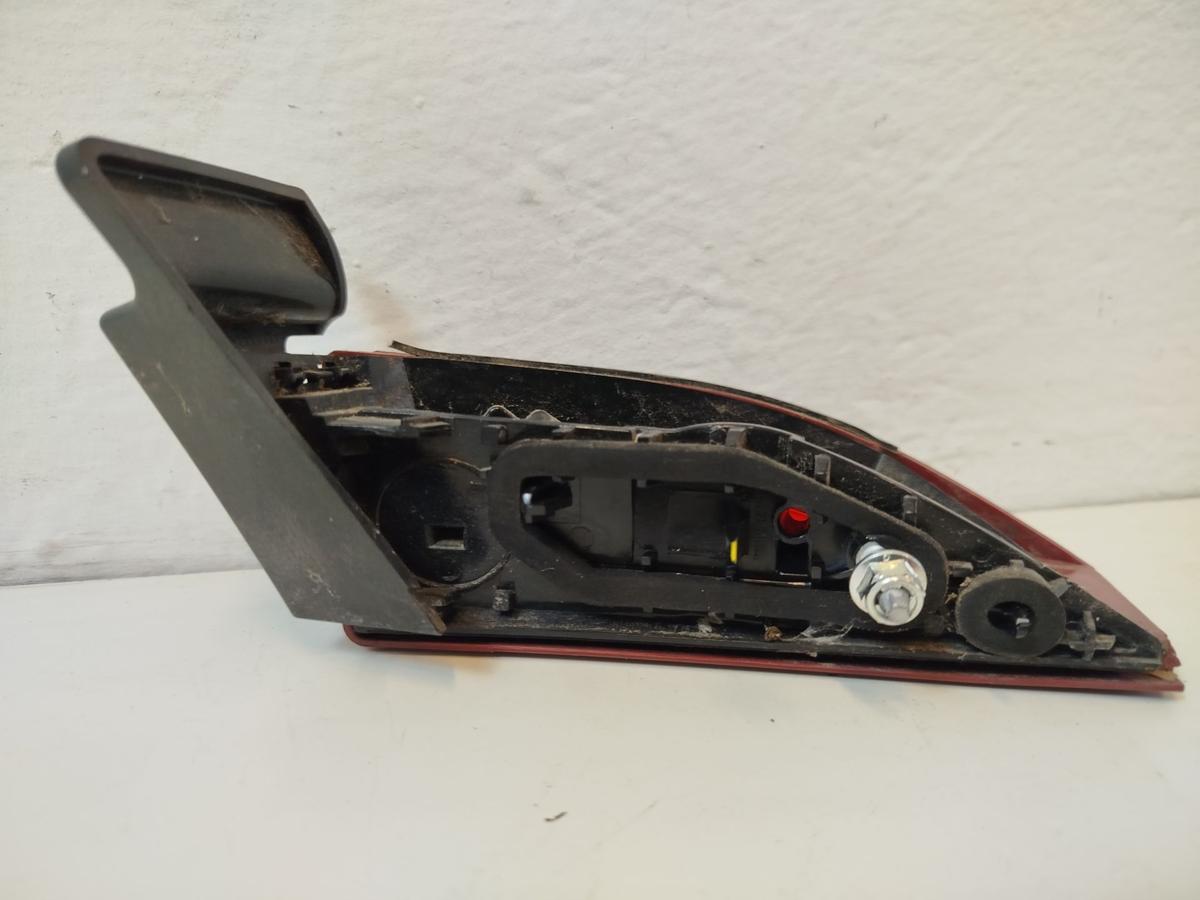 Fiat Tipo Typ 356 R&uuml;ckleuchte links Innenteil Heckklappe Stufenheck Heckleuchte