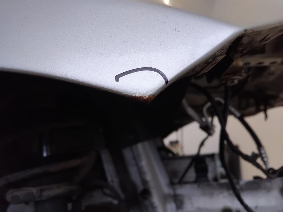 BMW 1er E81 E87 original Kotfl&uuml;gel vorn rechts 354 Titansilbermetallic BJ2007