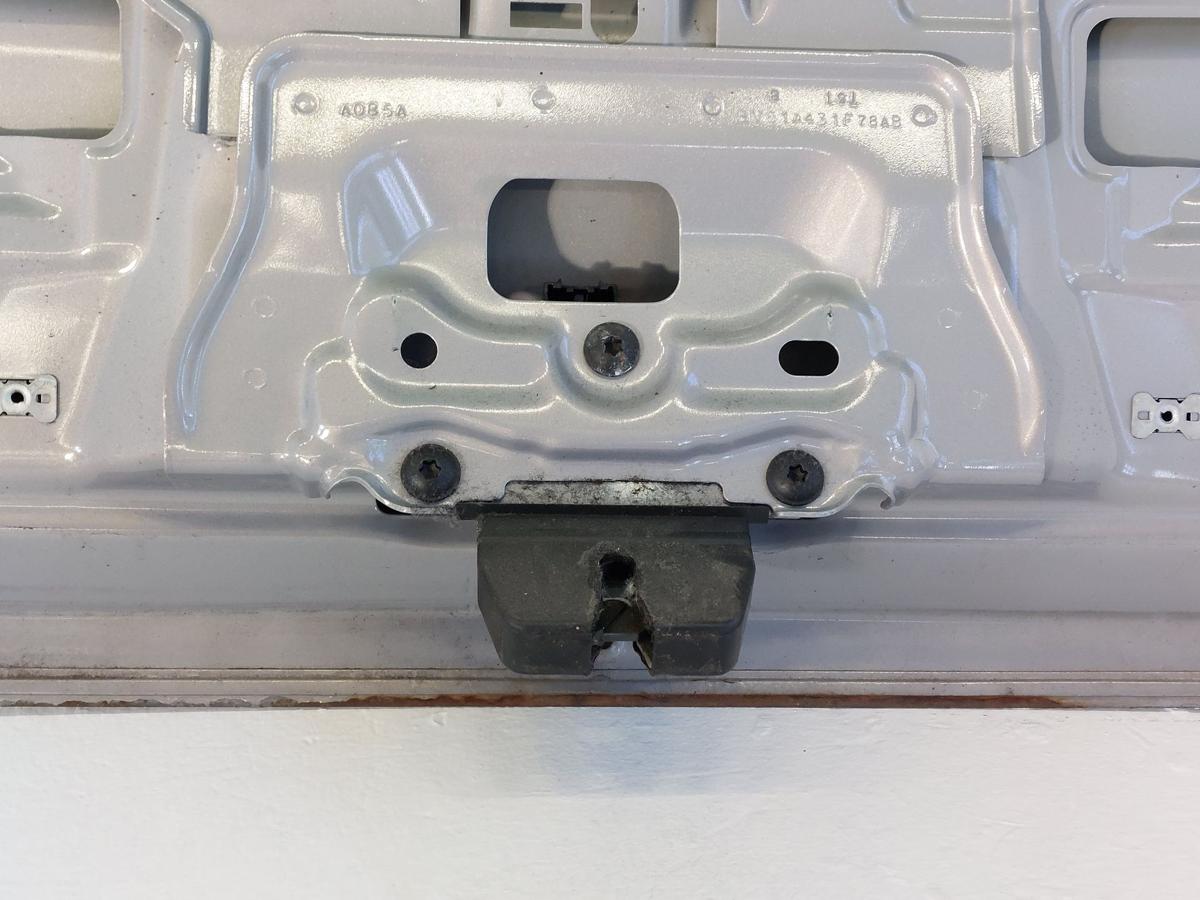 Ford Focus DYB MK3 Heckklappe Kofferraumklappe Heckdeckel 5 t&uuml;rer Besch&auml;digt