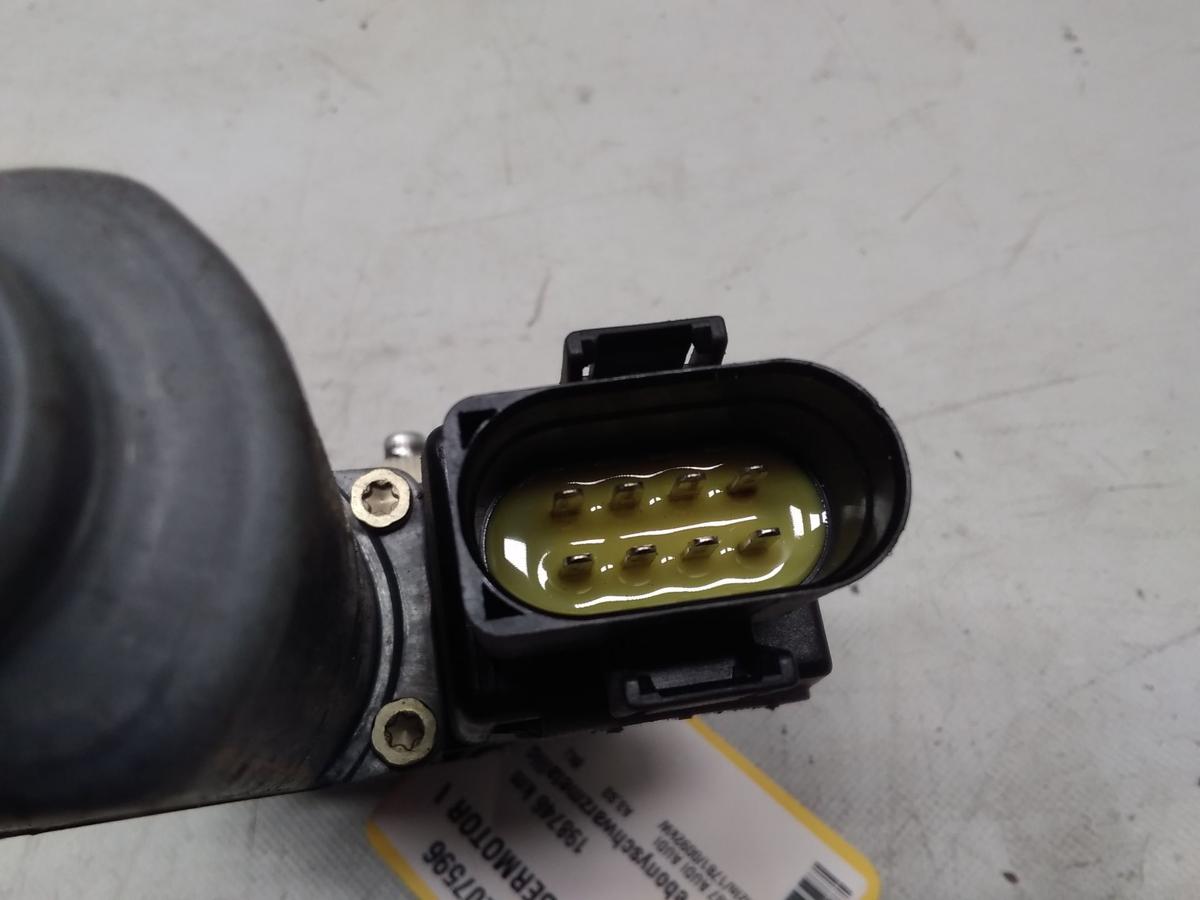 Audi A3 8L original Fensterhebermotor vorn rechts BJ2000